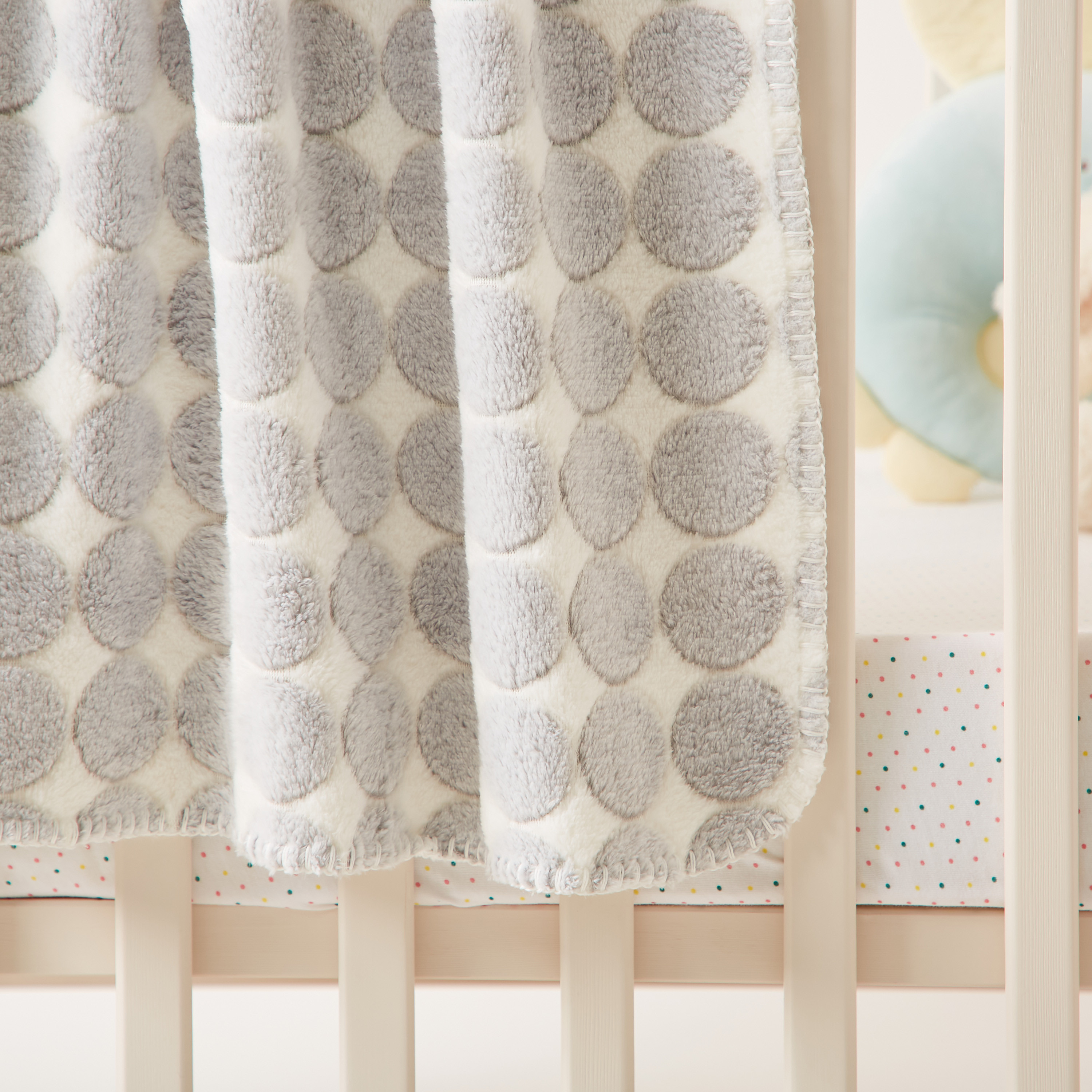 Coral Fleece Blanket - 100x75 cms-baby-nursery-blanketsandswaddles-blanketsandquilts-image-3
