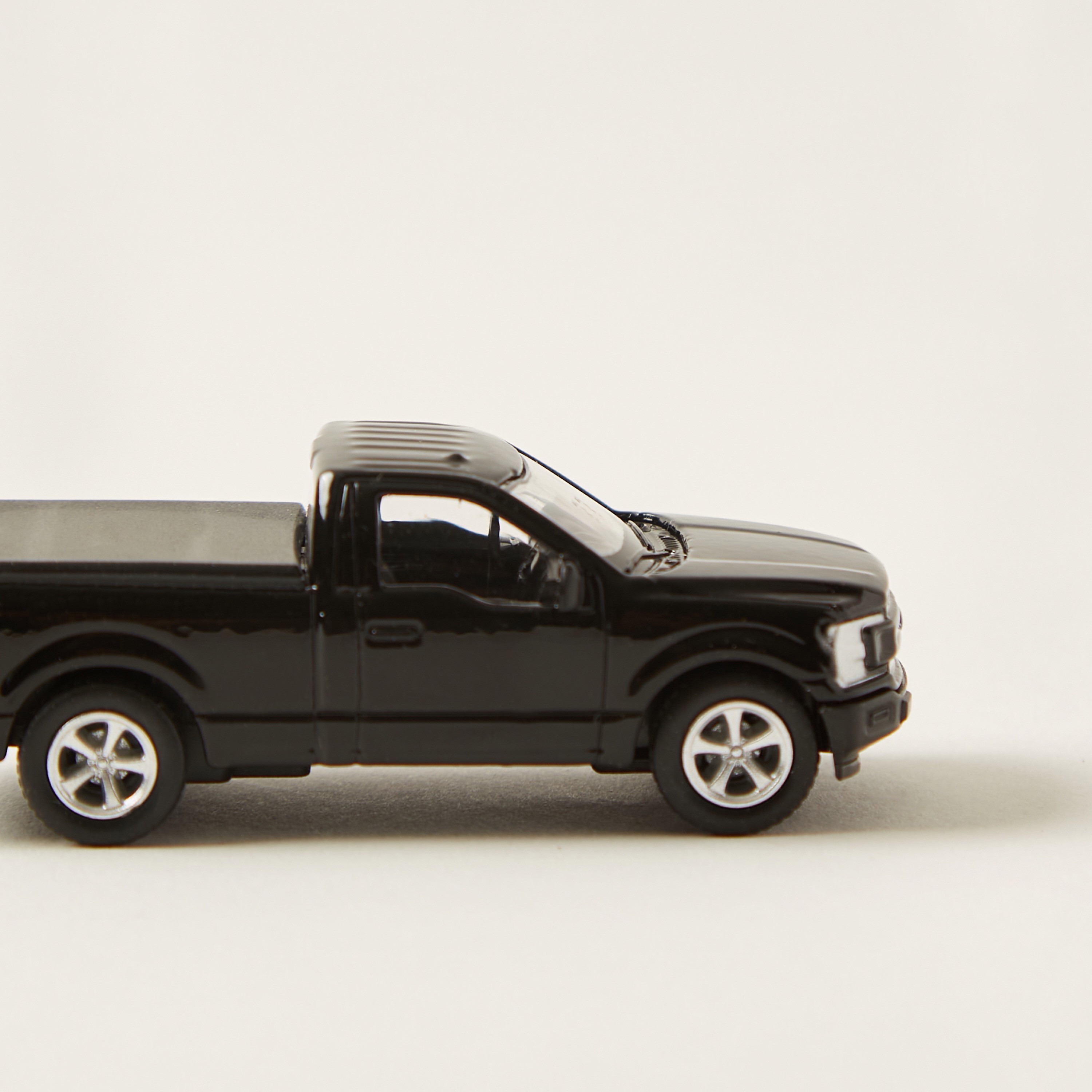 لعبة سيارة فورد مصبوبة من جونيورز-toys-playvehicles-cars-image-2