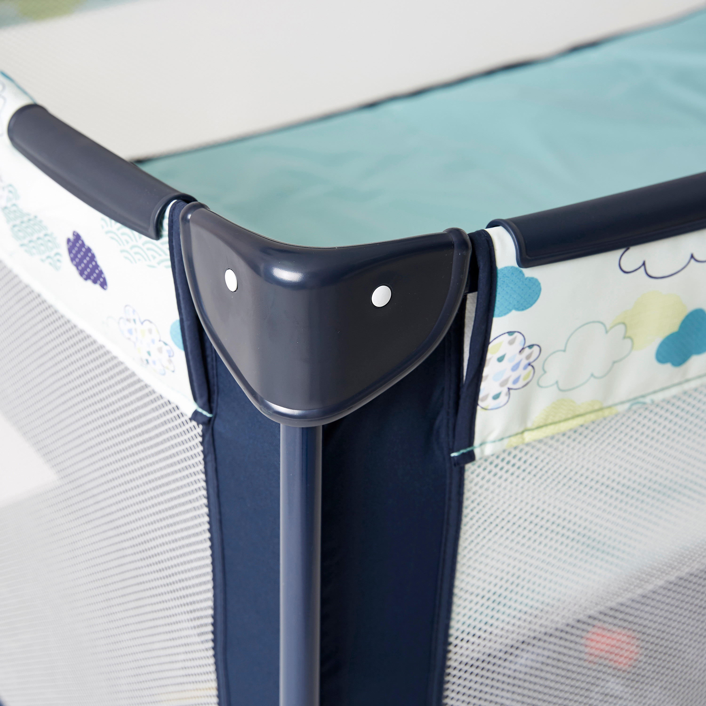 Graco Compact Blue Travel Cot with Signature Graco Push-Button Fold (up to 3 Years)-baby-nursery-furniture-cribsandbeds-travelcots-image-3