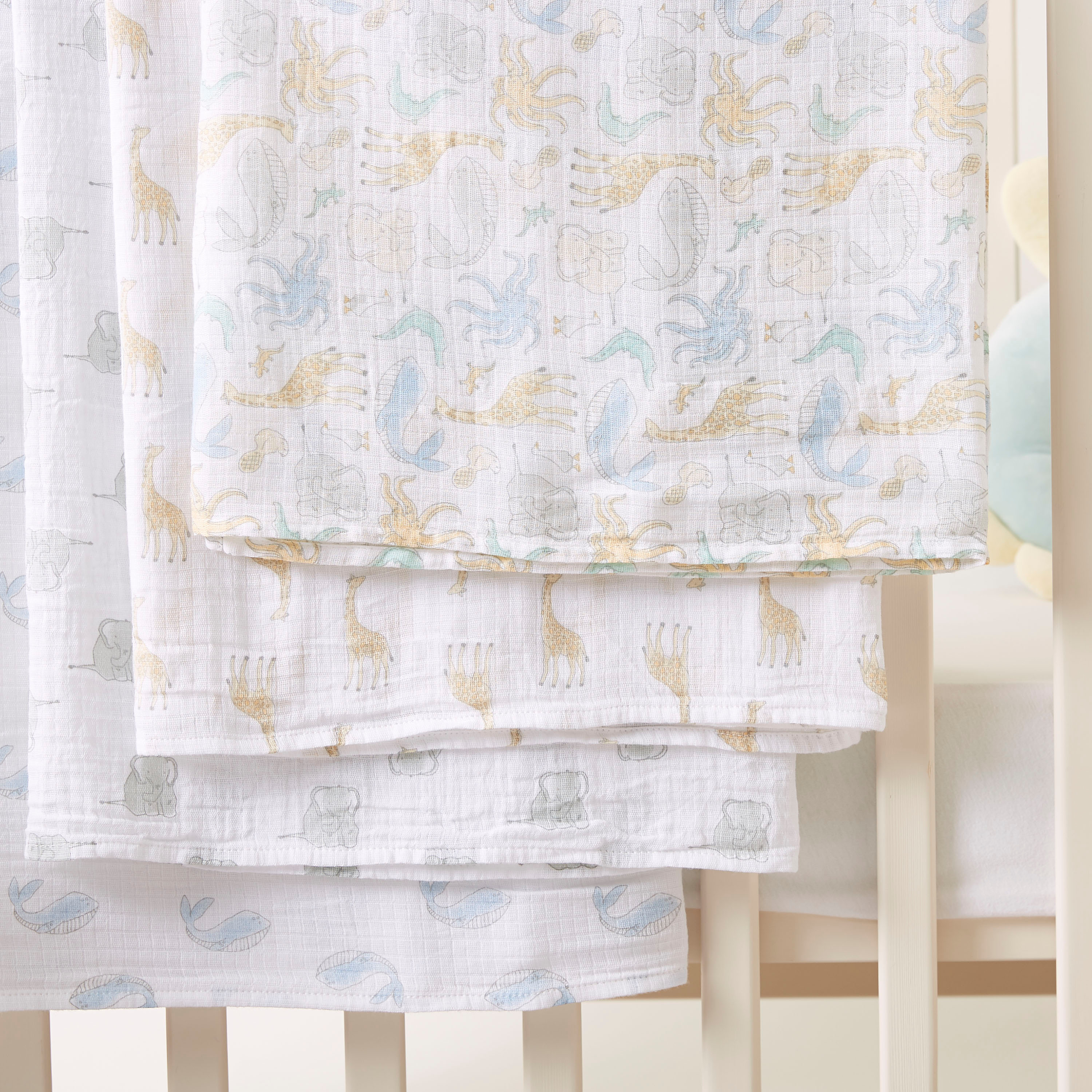 aden + anais Printed Swaddle Wrap - Set of 4-baby-nursery-blanketsandswaddles-swaddlesandsleepingbags-image-2