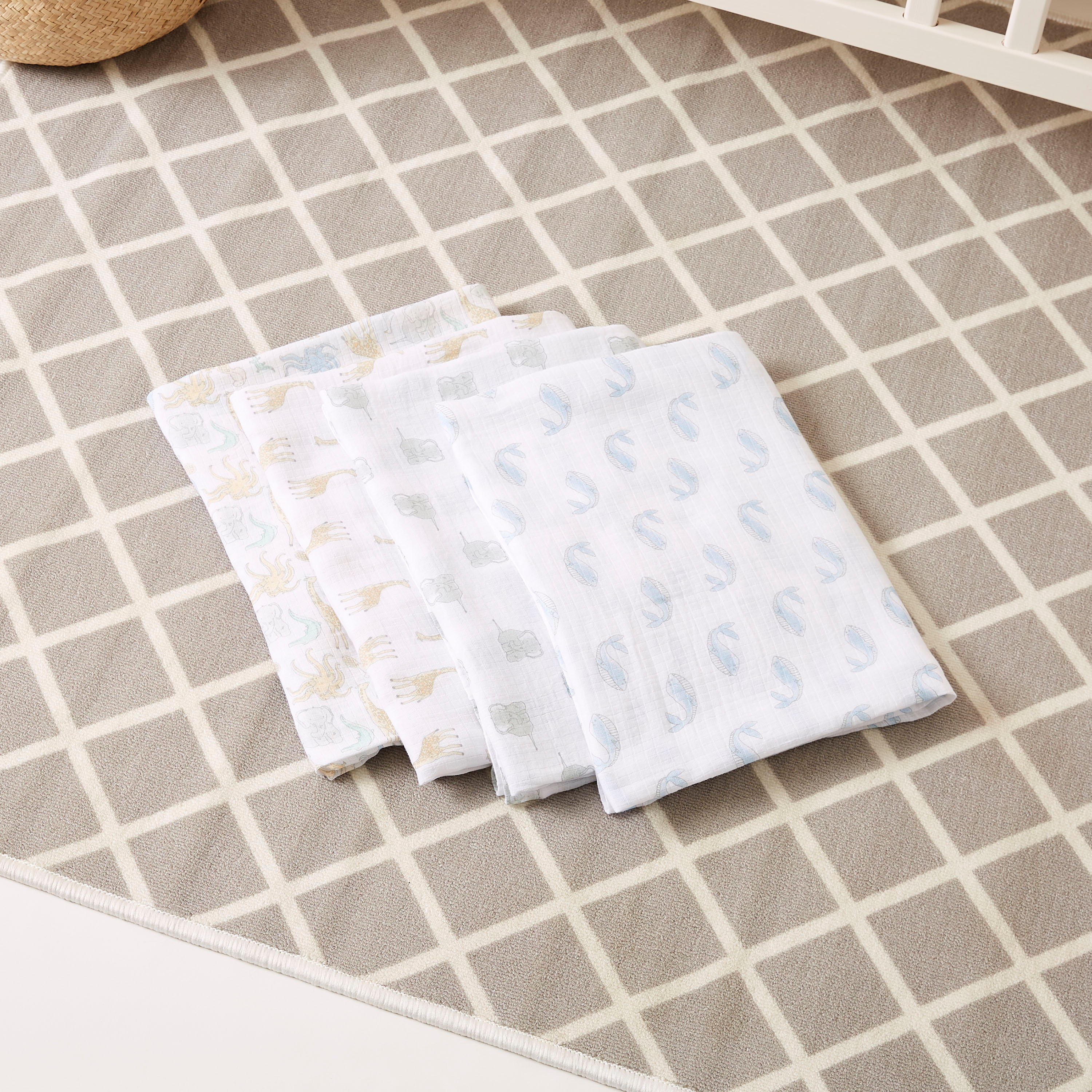aden + anais Printed Swaddle Wrap - Set of 4-baby-nursery-blanketsandswaddles-swaddlesandsleepingbags-image-4