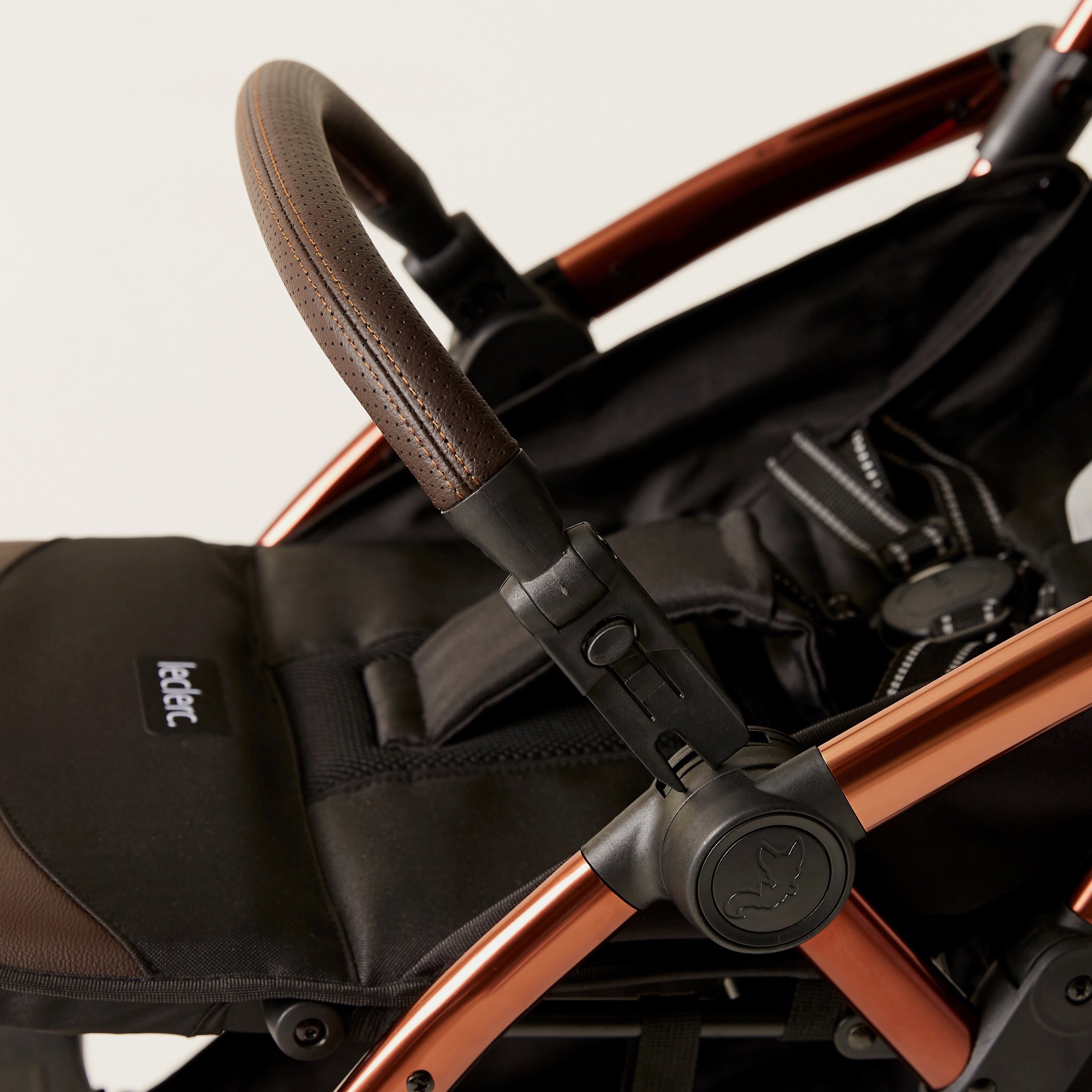 Leclerc Influencer Black Baby Stroller with One-touch Fold technology (Upto 3 years) -baby-gear-strollersandprams-strollers-image-8
