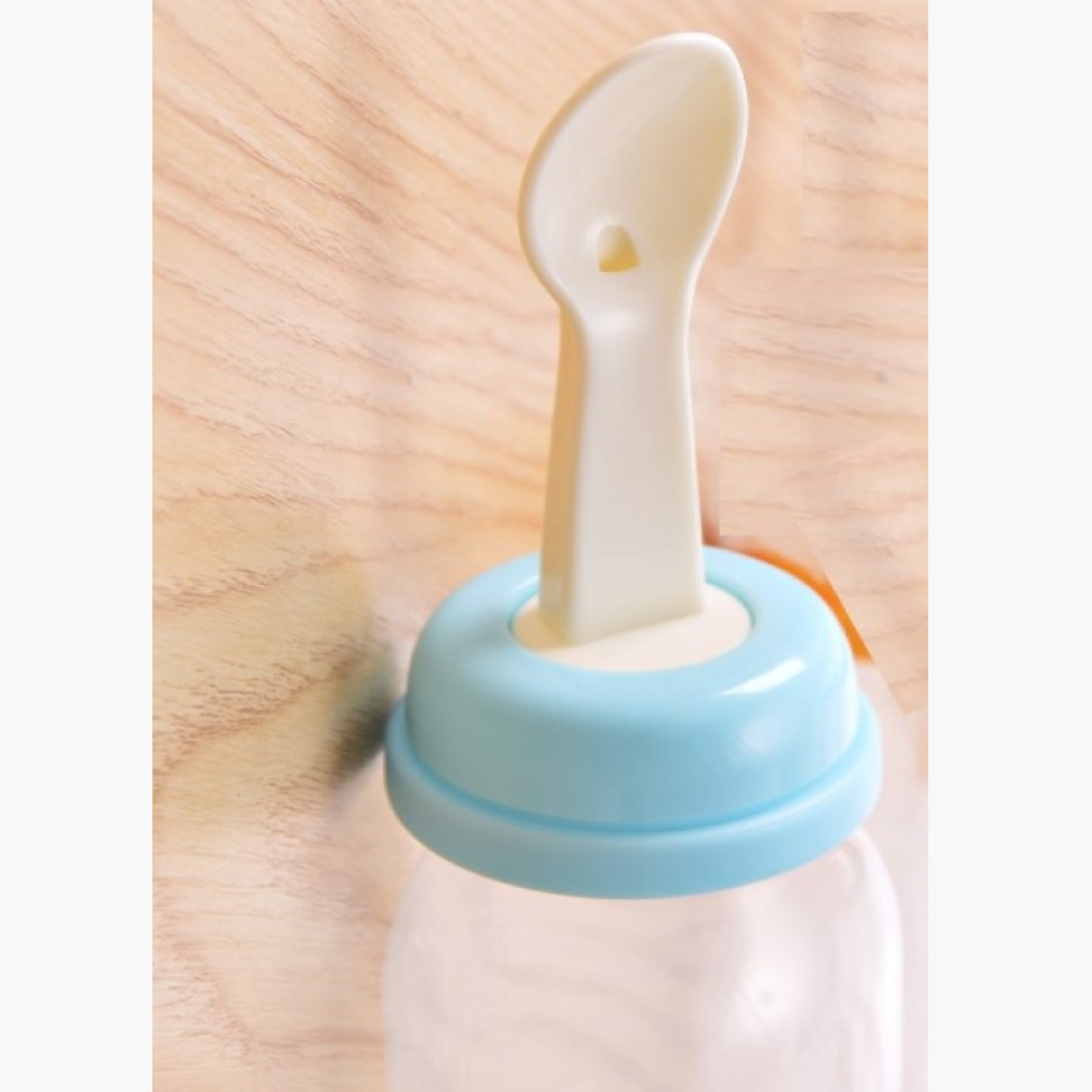 Luqu Nursing Bottle with Spoon - 240 ml-baby-feeding-feedingbottles-bottlesandteats-image-5