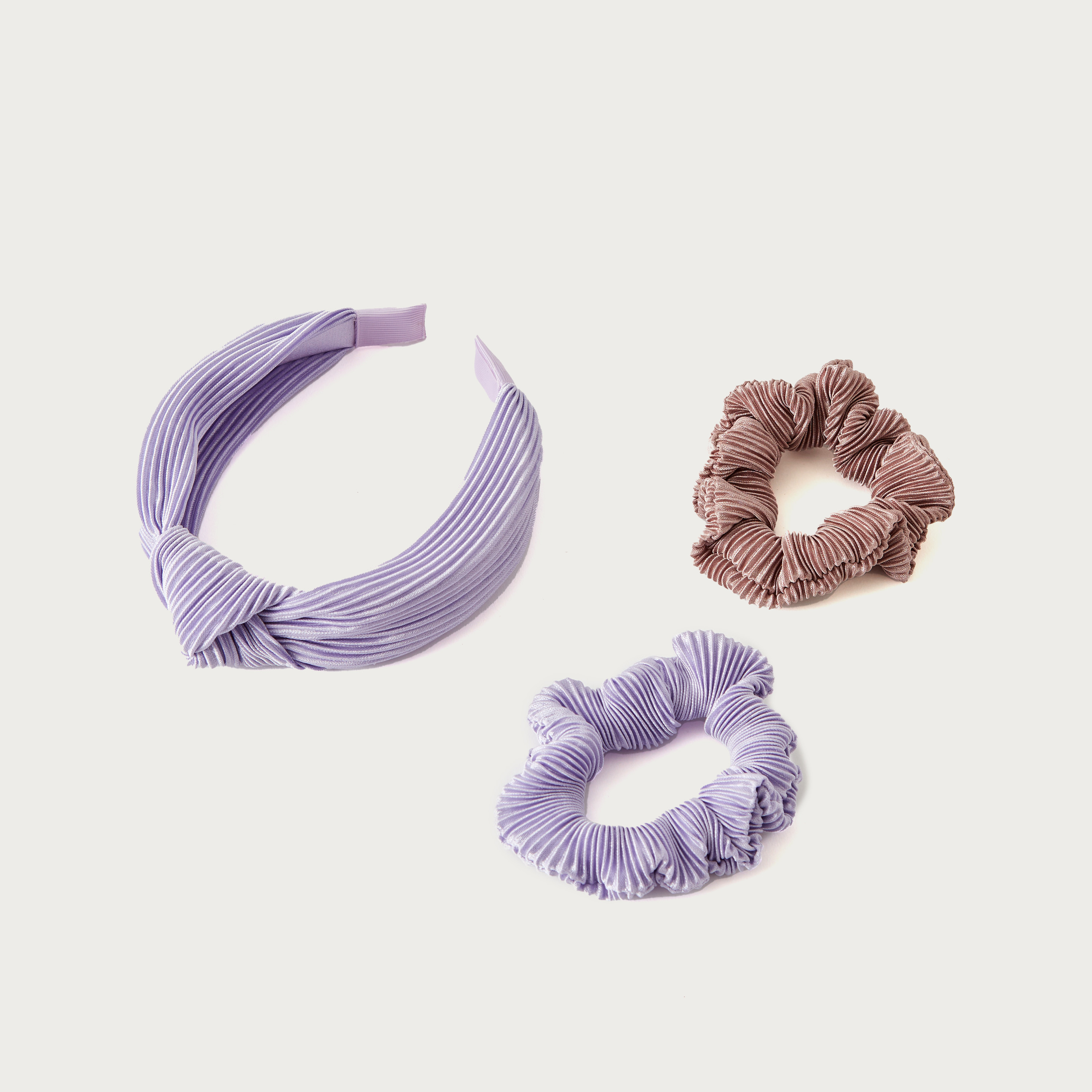 طقم سكرانشي شعر وشريطة رأس بكشكش - 3 قطع-women-hairaccessories-bands-image-1