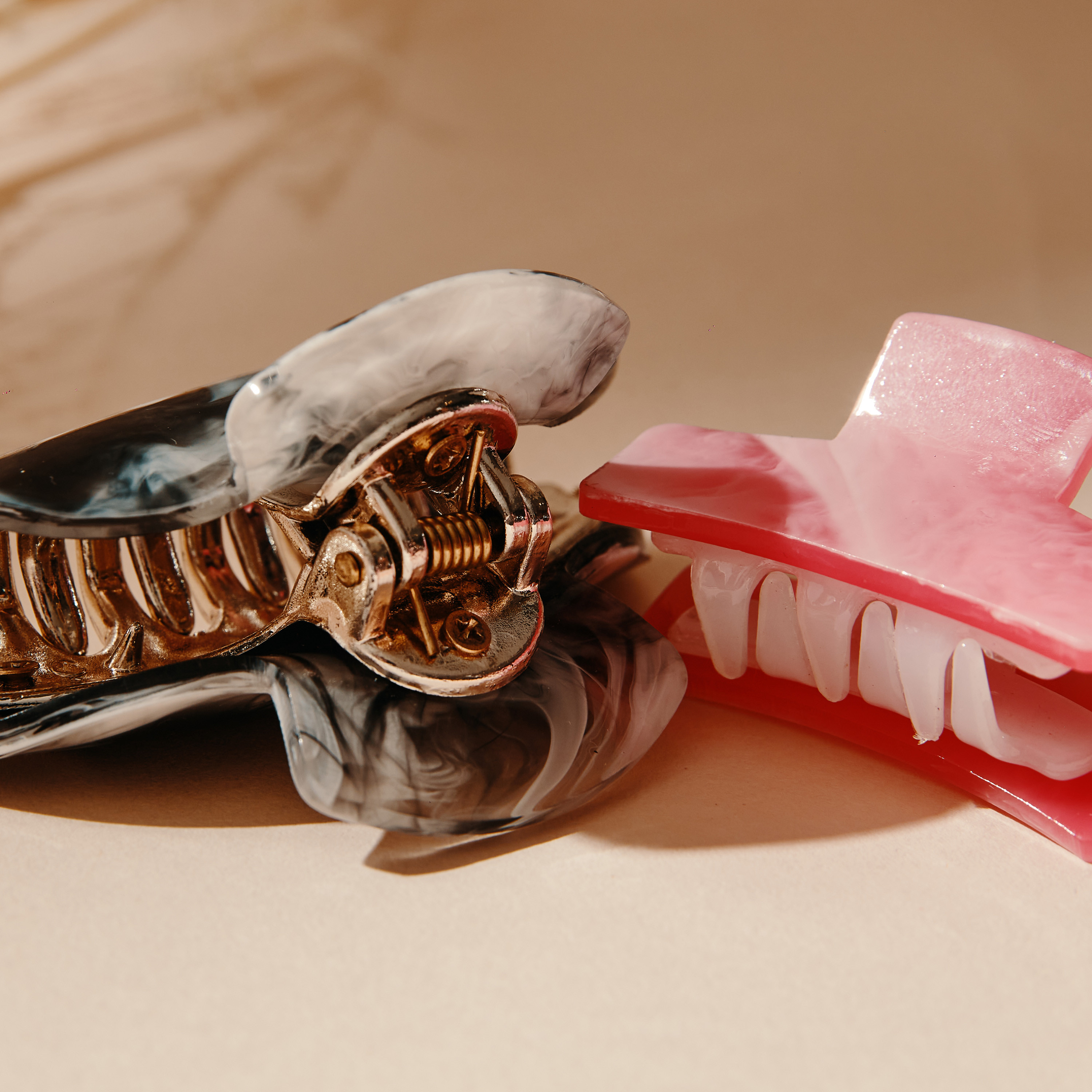 Assorted Hair Clamp - Set of 2-women-hairaccessories-clamps-image-3