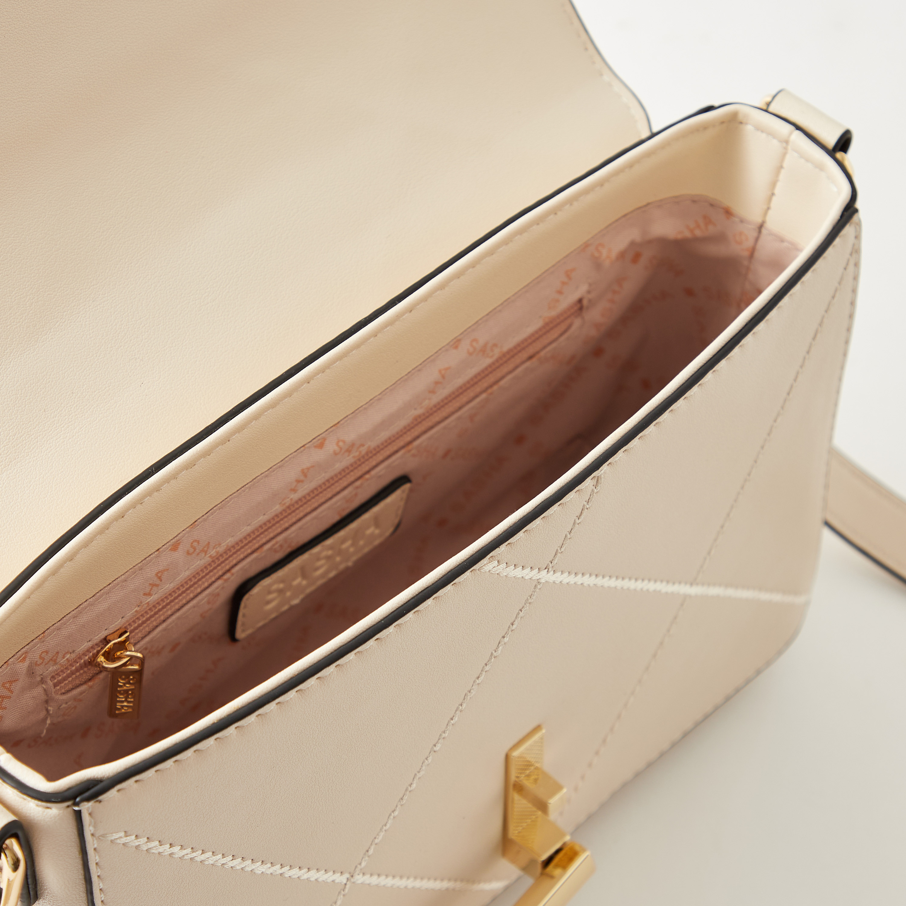 شنطة كروس بودي مطرزة بحزام قابل للتعديل وقفل من ساشا-women-bagsandwallets-handbags-image-5