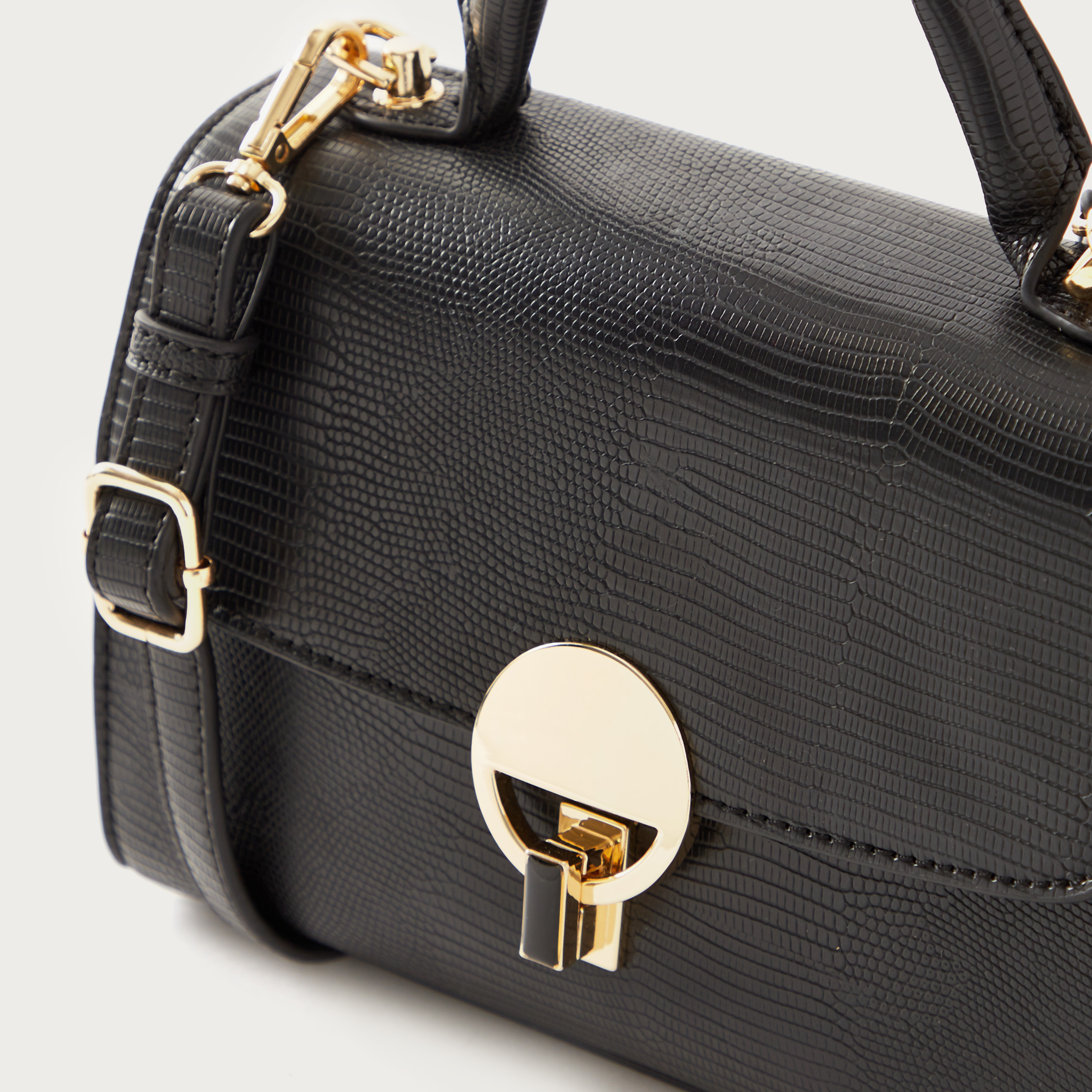شنطة ساتشيل بملمس حيوانات بارز مع حزام قابل للتعديل ومقبض من ساشا-women-bagsandwallets-handbags-image-4