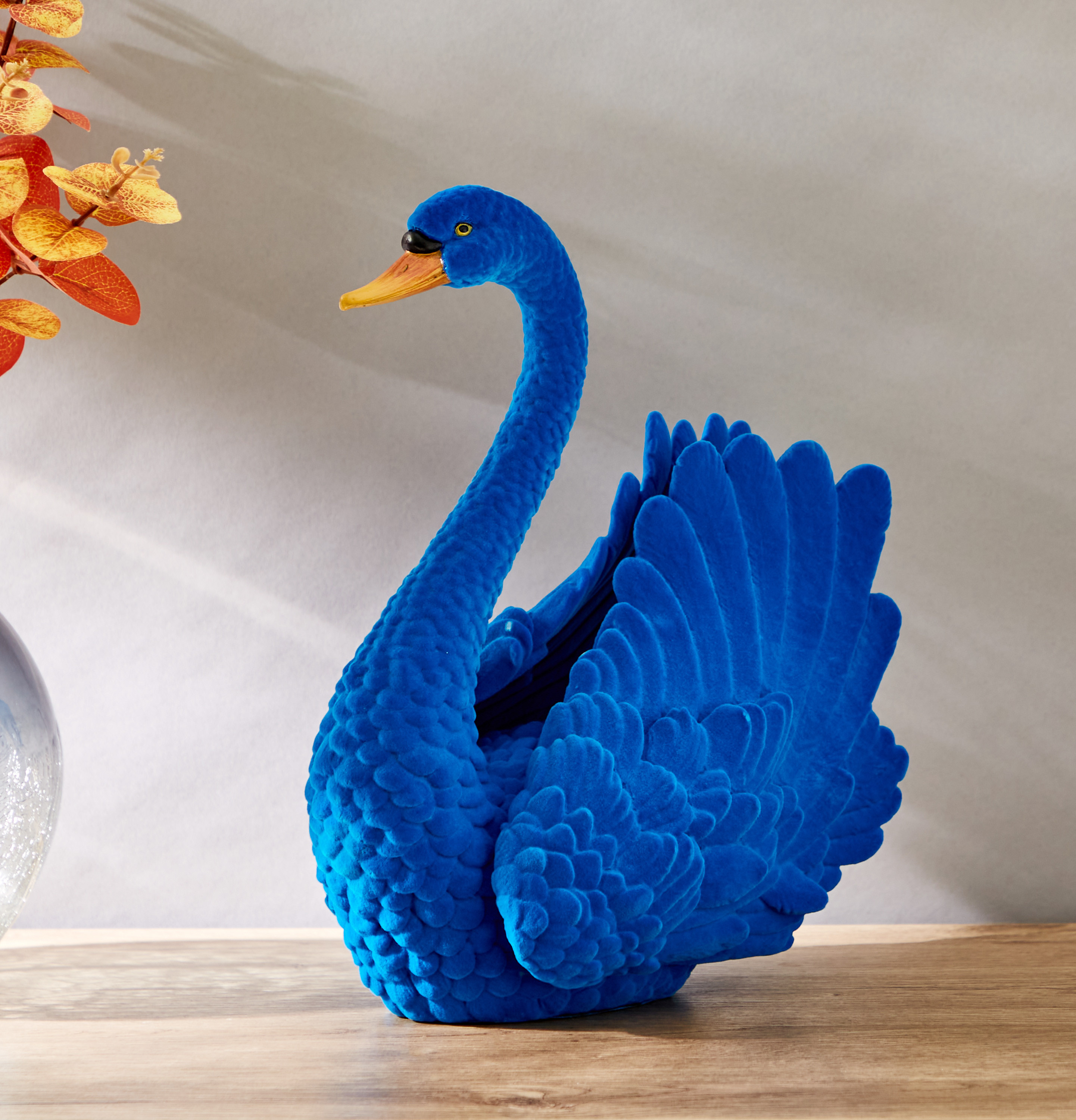 Swan Figurine - 24x17x31 cms-household-decor-decorativeobjectsandsculptures-image-1