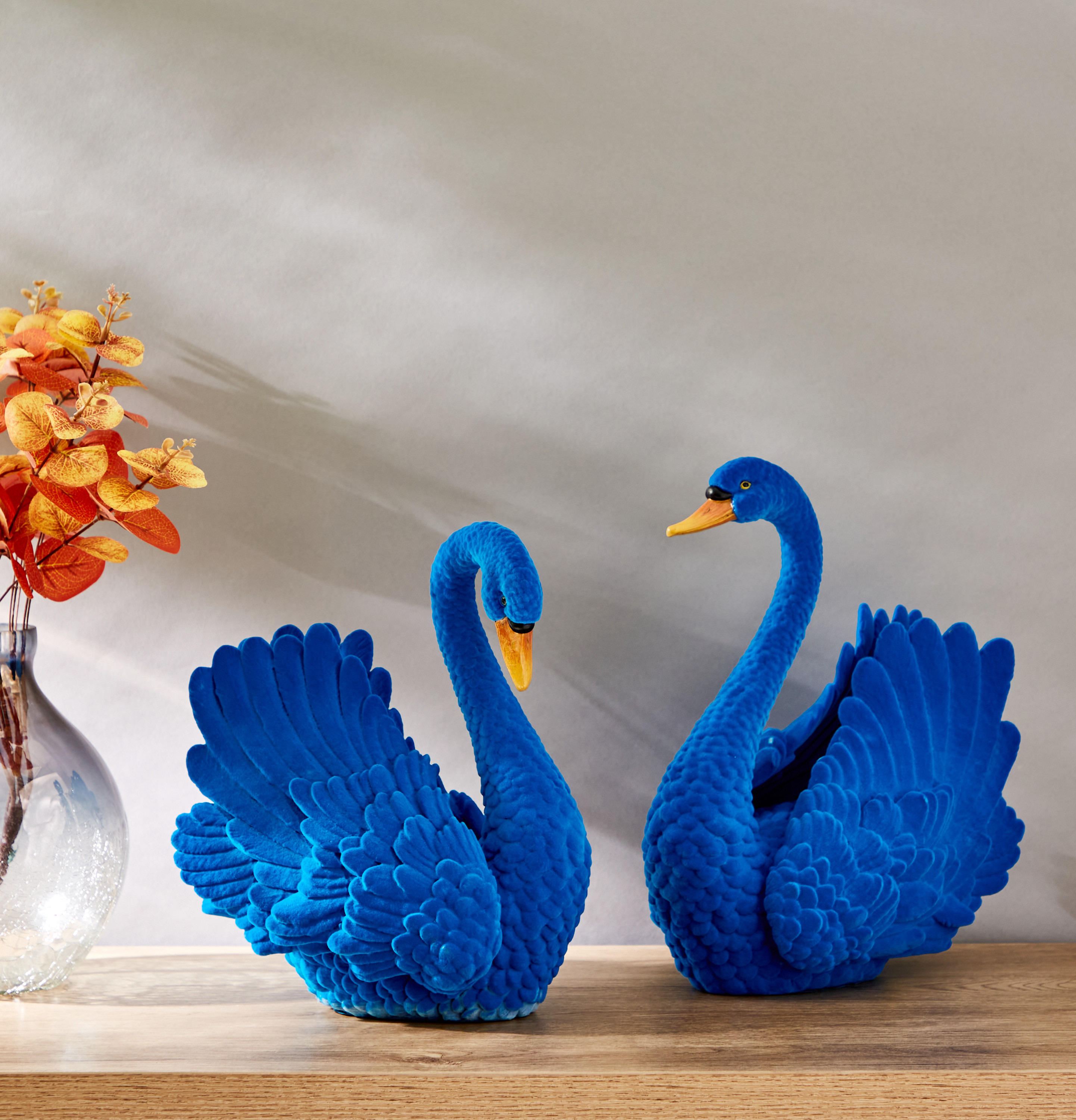 Swan Figurine - 24x17x31 cms-household-decor-decorativeobjectsandsculptures-image-4