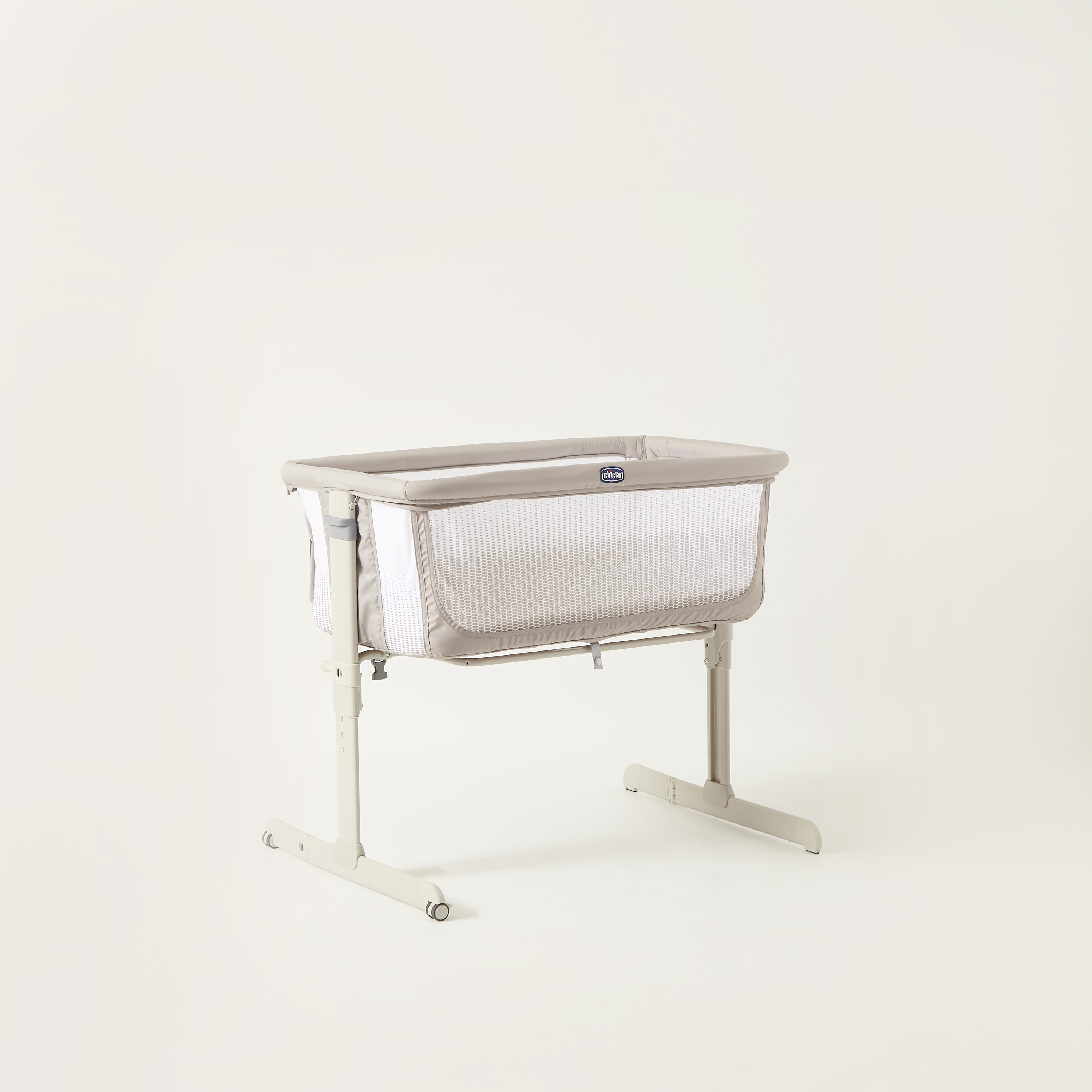 سرير أطفال نكست تو مي إير من شيكو-baby-nursery-furniture-cribsandbeds-bassinets-image-5
