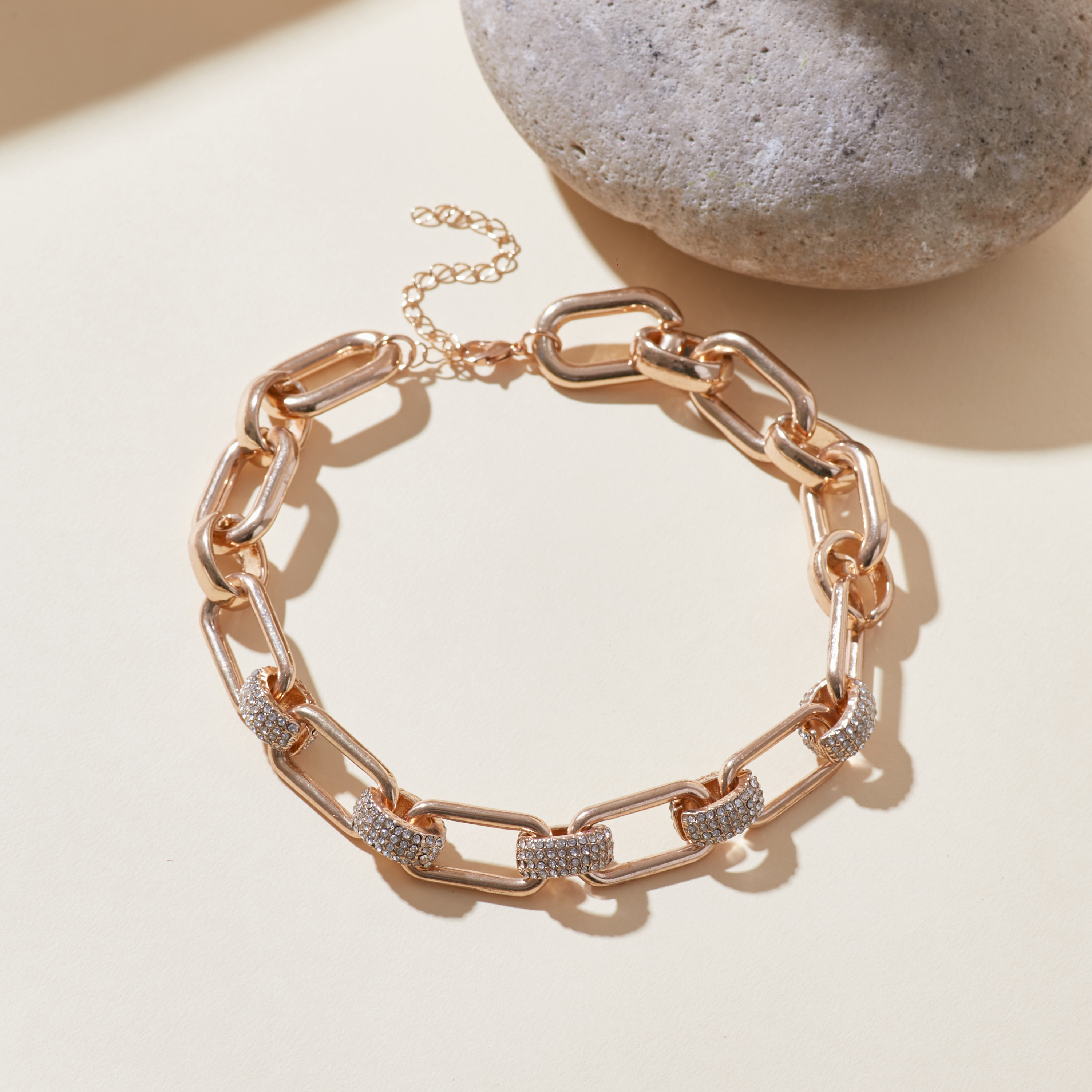 Embellished Chunky Chain Necklace with Lobster Clasp Closure-women-watchesandjewellery-jewellery-necklacesandpendants-image-1