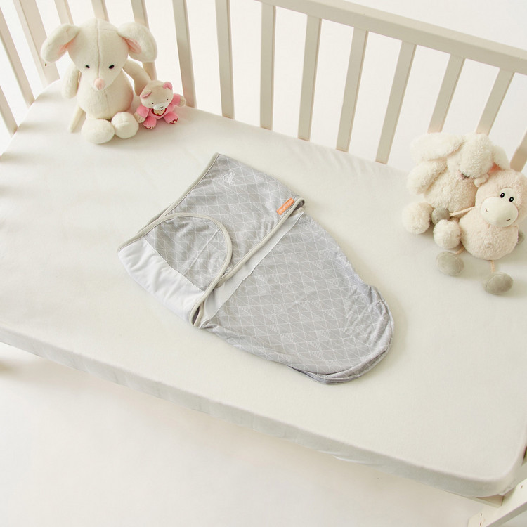 SwaddleMe Blanket with Zip Closure