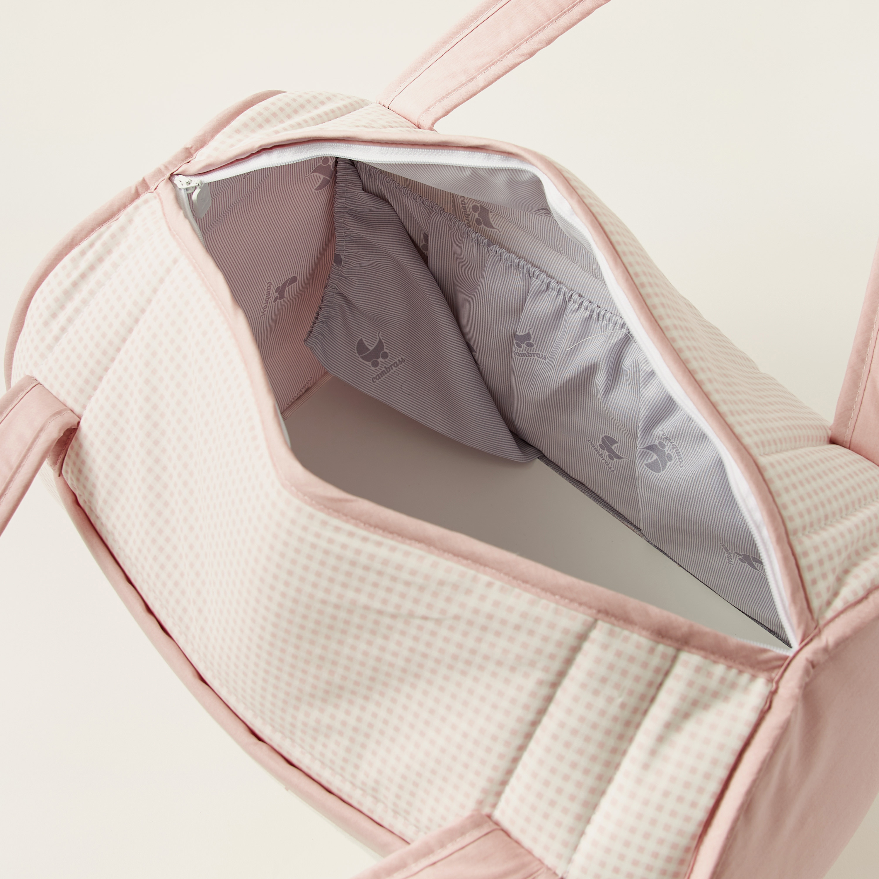 شنطة حفاضات بمقابض مزدوجة وتطريز أزهار من كامبراس-baby-gear-diaperbags-image-6