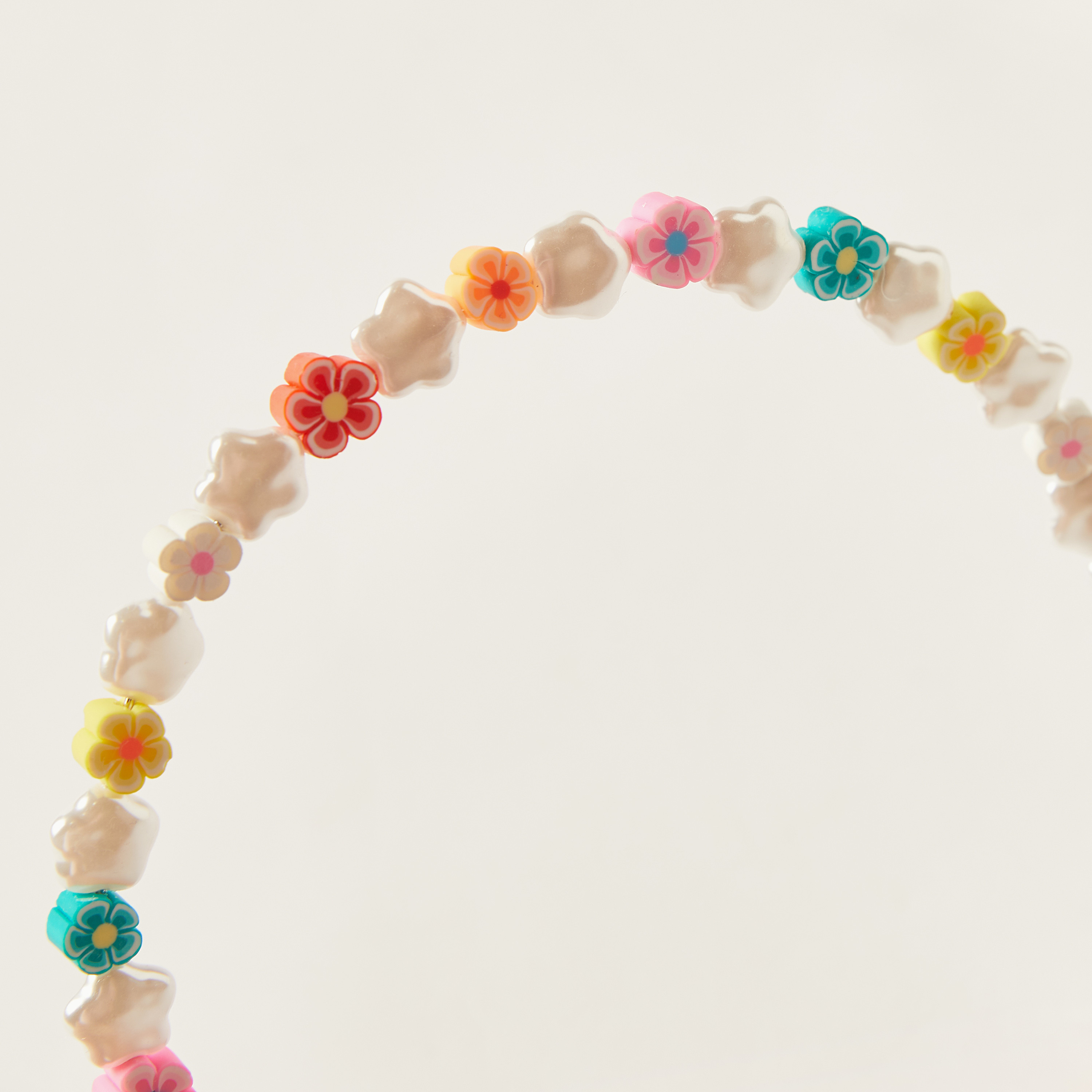 طقم مشبك شعر وشريطة بتزيينات خرز من تشارمز-baby-girls-accessories-hairaccessories-image-3
