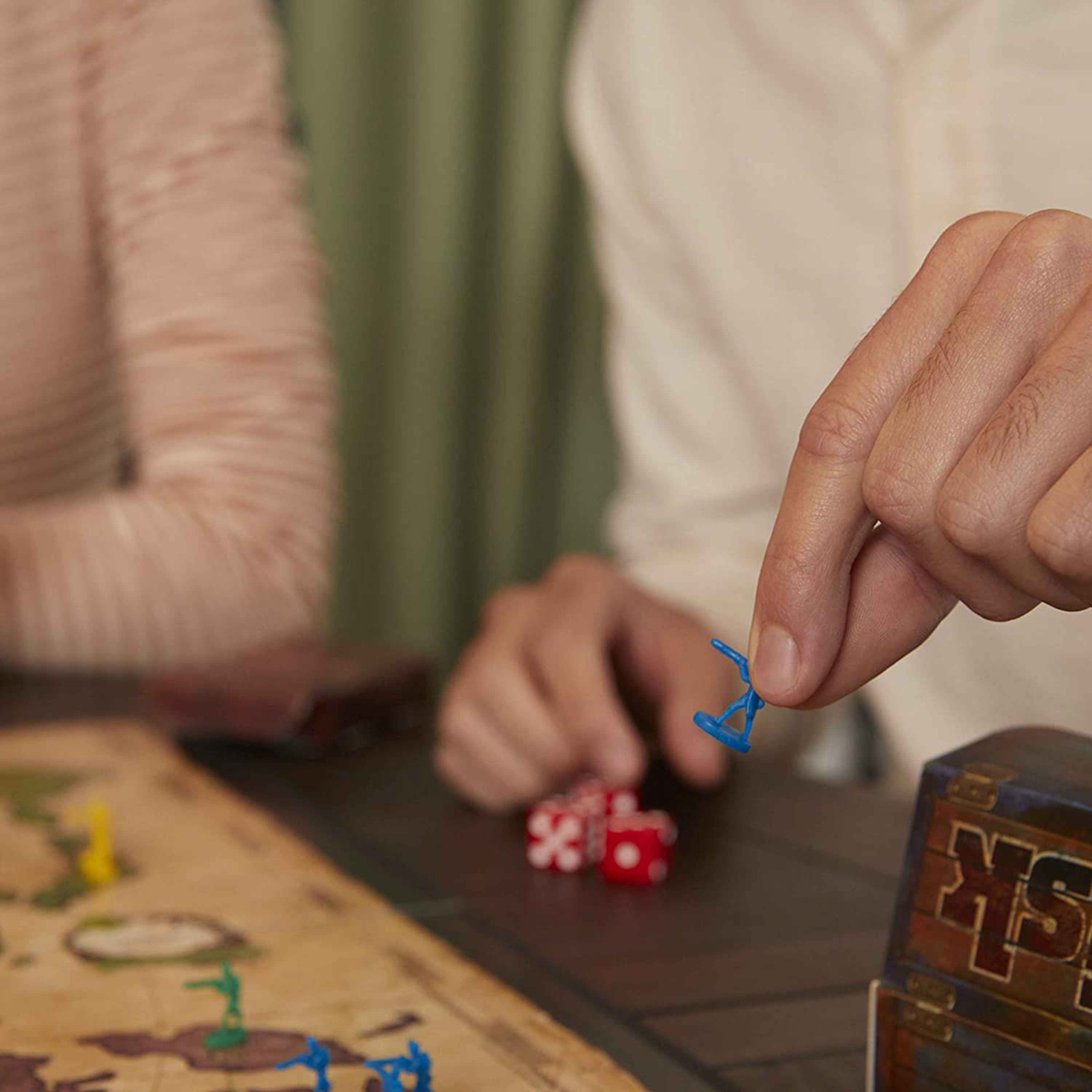 لعبة ريسك اللوحية من هاسبرو-toys-indoortoys-boardgames-image-13