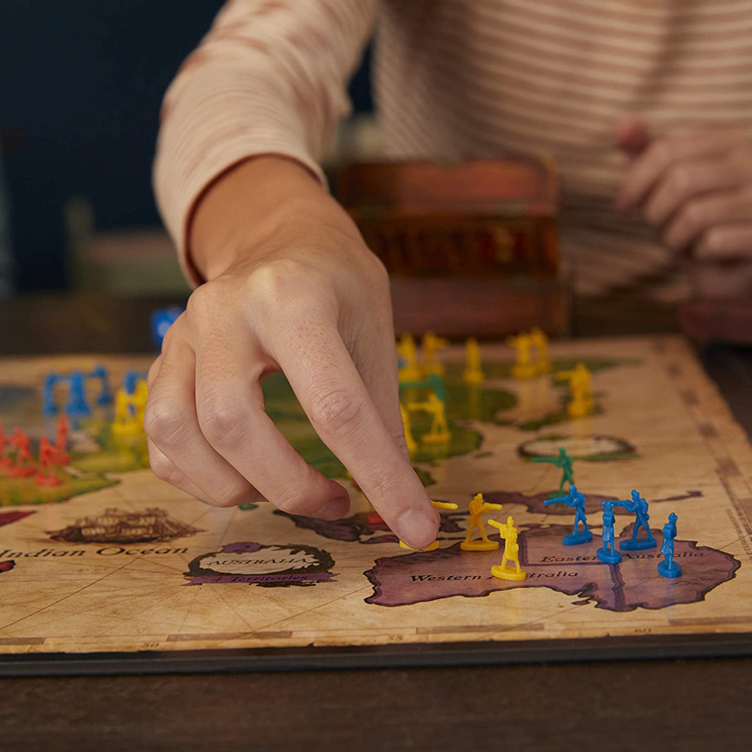 لعبة ريسك اللوحية من هاسبرو-toys-indoortoys-boardgames-image-3