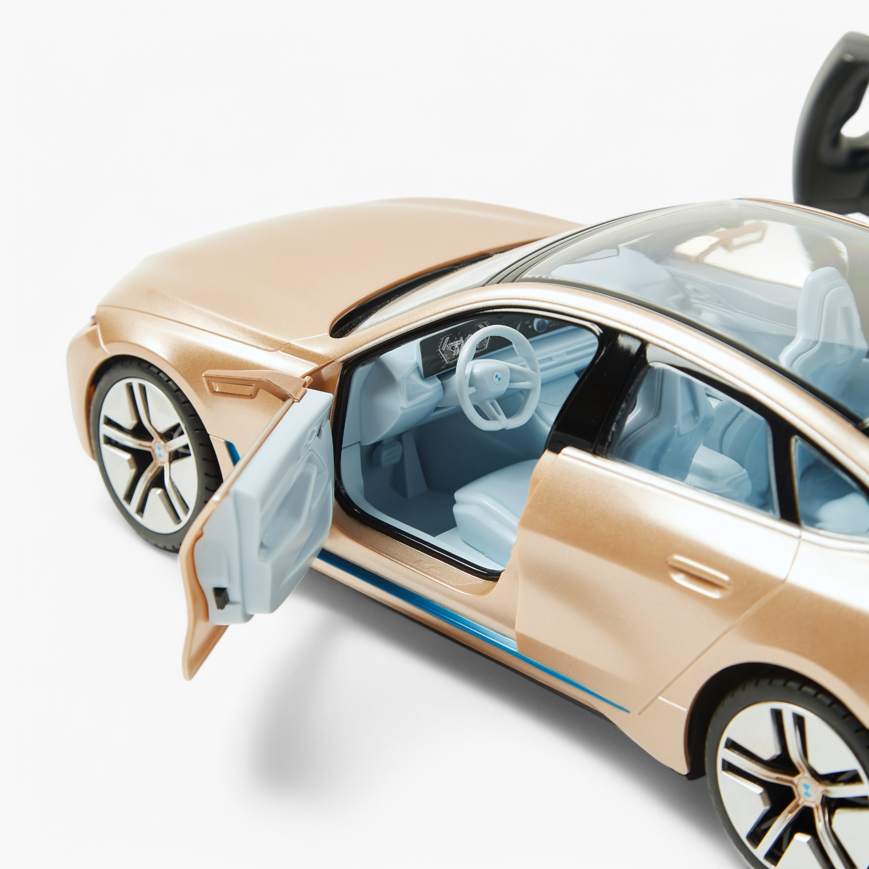 لعبة سيارة بي أم دبليو آي 4 كونسبت بجهاز تحكم عن بعد من راستار-toys-remotecontrolledvehicles-rccars-image-5