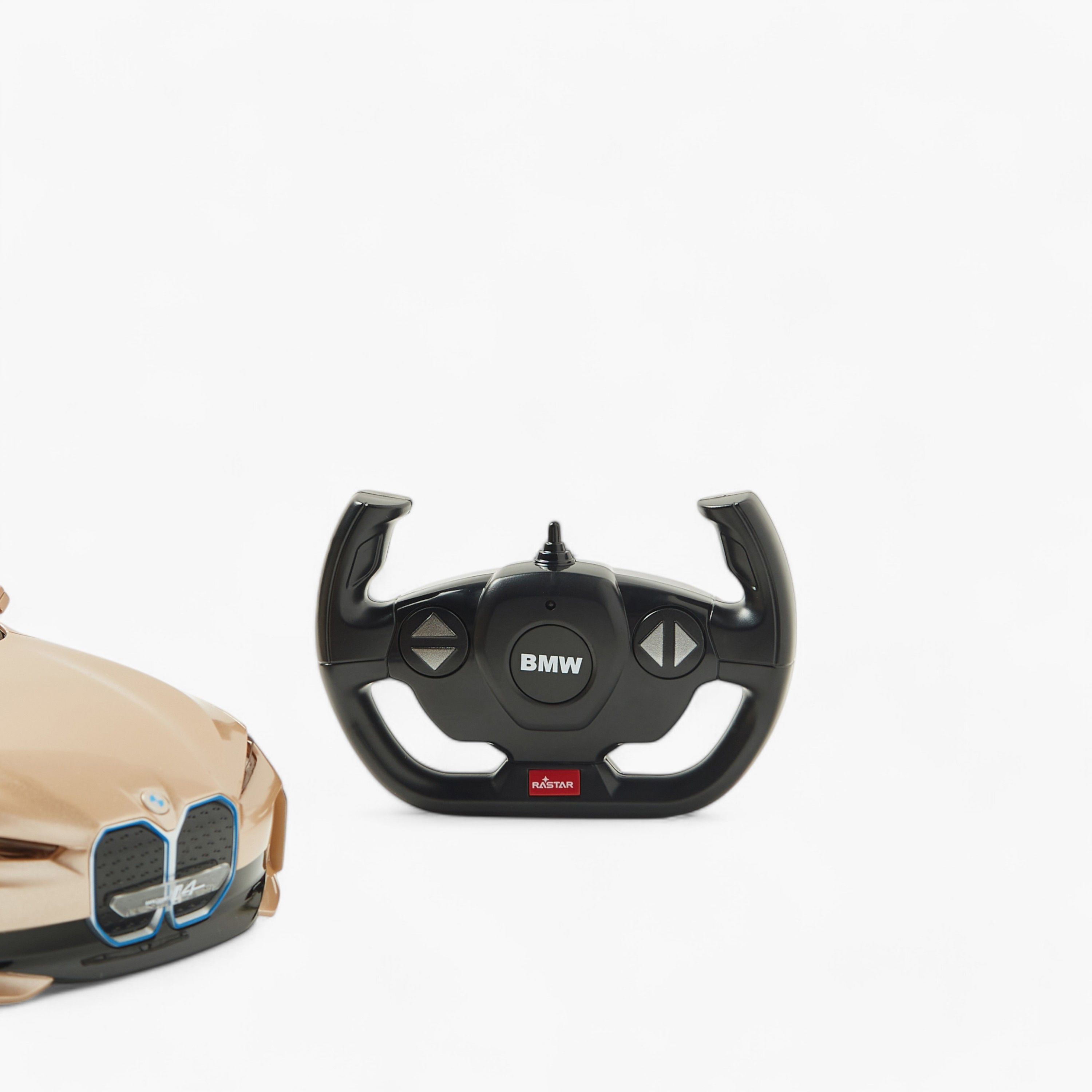 لعبة سيارة بي أم دبليو آي 4 كونسبت بجهاز تحكم عن بعد من راستار-toys-remotecontrolledvehicles-rccars-image-6