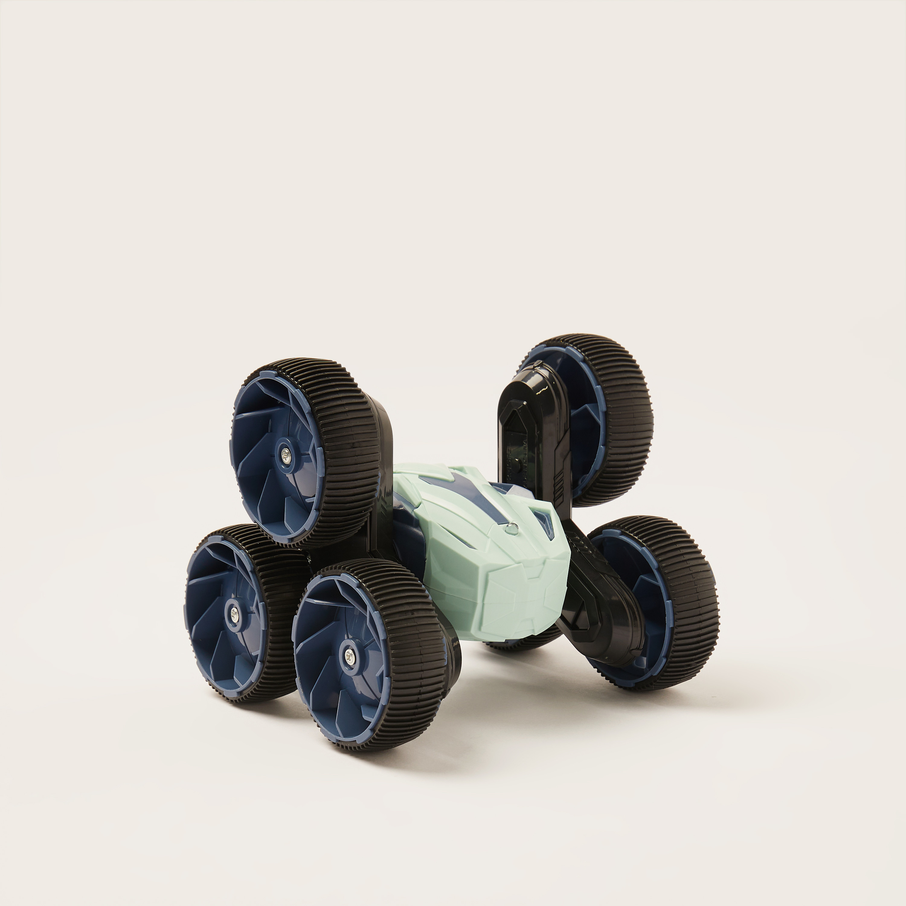 سيارة ستانت بـ 6 عجلات وجهاز تحكم عن بعد عجلات من أم كي بي-toys-playvehicles-cars-image-3