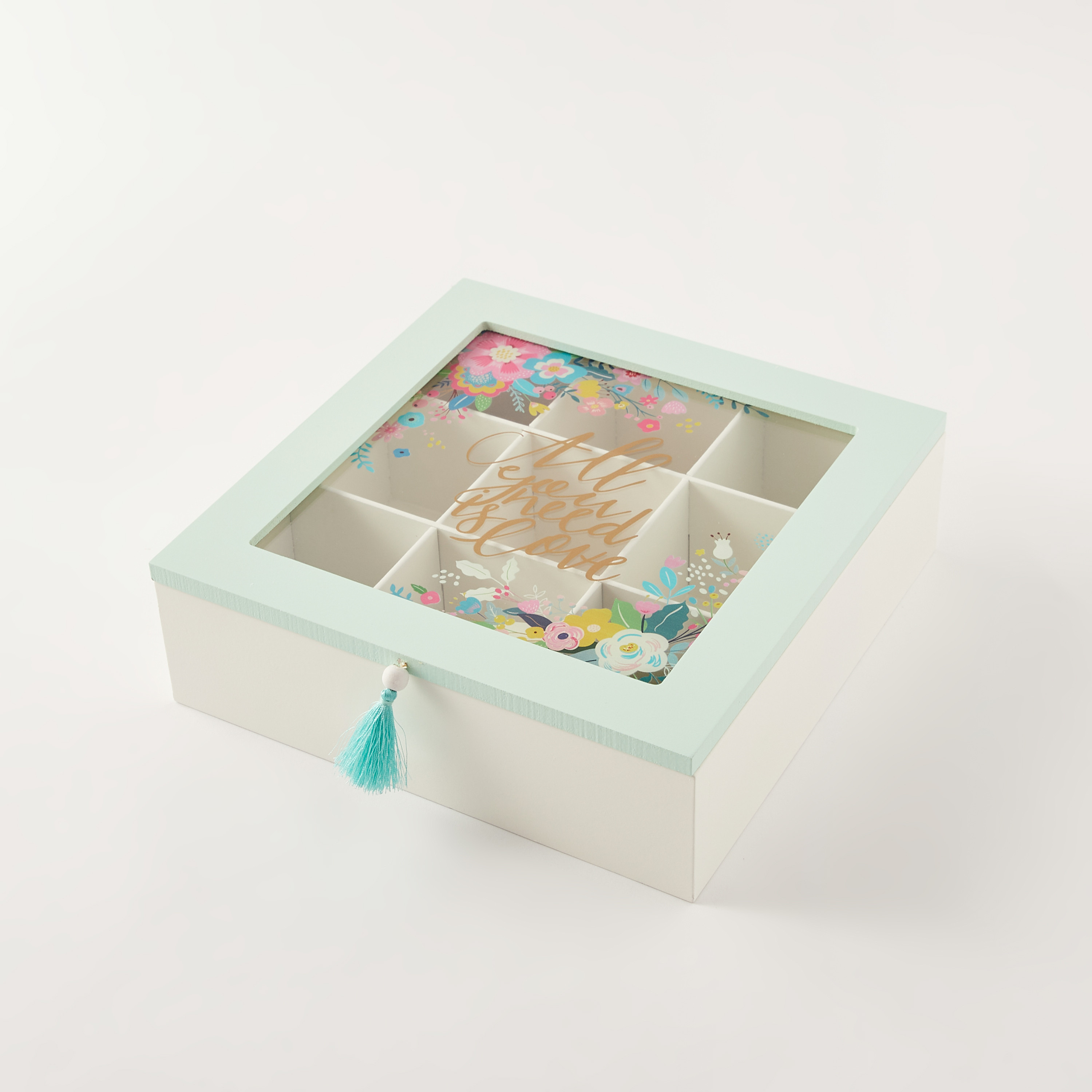صندوق تخزين بطبعات أزهار وشرابات - 24x24x8 سم-household-decor-boxesandtrays-image-1
