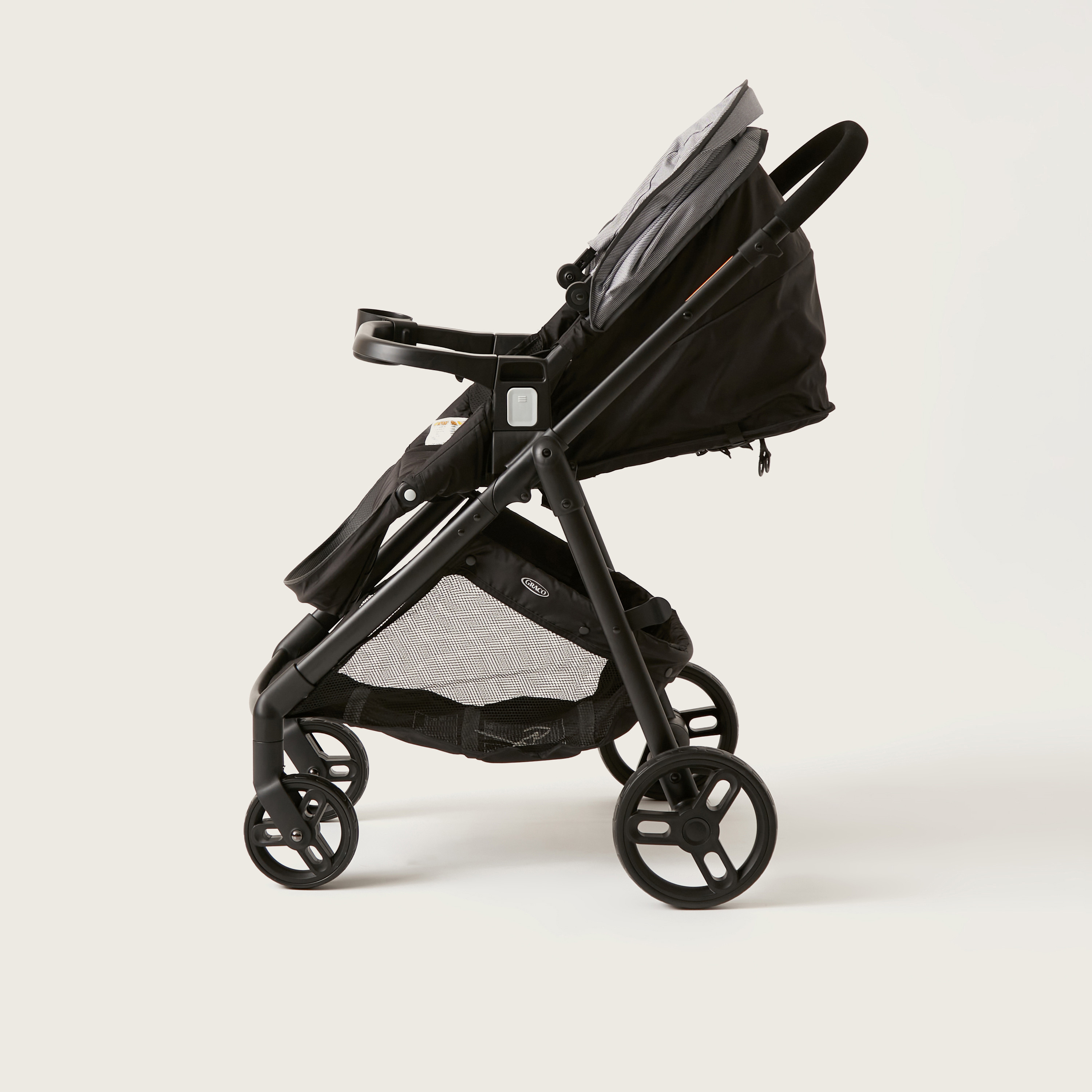 عربة أطفال من جراكو مودز باسيكس سوداء مع مقعد سيارة (حتى 3 سنوات)-baby-gear-strollersandprams-travelsystems-image-16