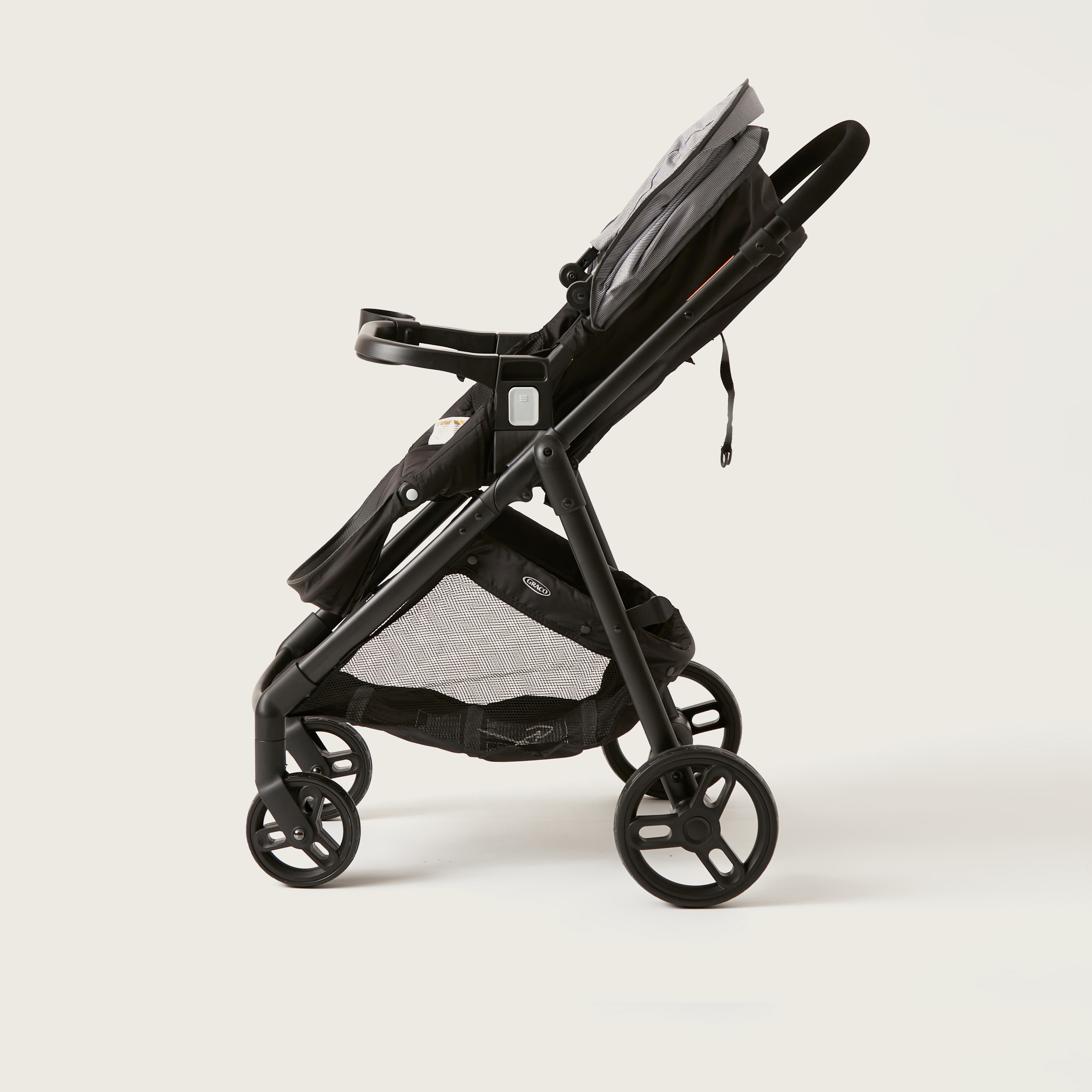 عربة أطفال من جراكو مودز باسيكس سوداء مع مقعد سيارة (حتى 3 سنوات)-baby-gear-strollersandprams-travelsystems-image-17