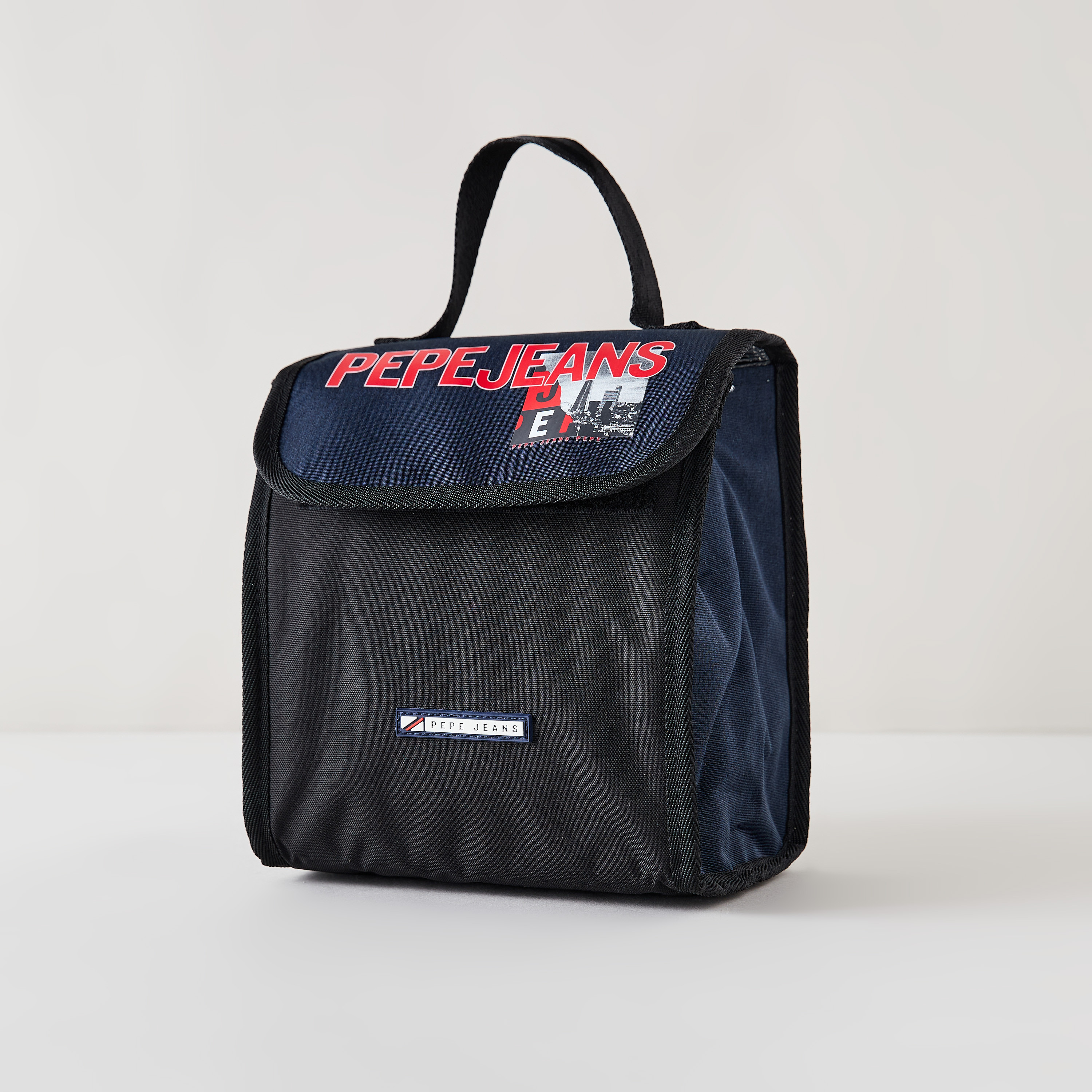 Pepe Jeans Printed Lunch Bag with Hook and Loop Closure and Handle-school-lunchessentials-lunchbags-image-3