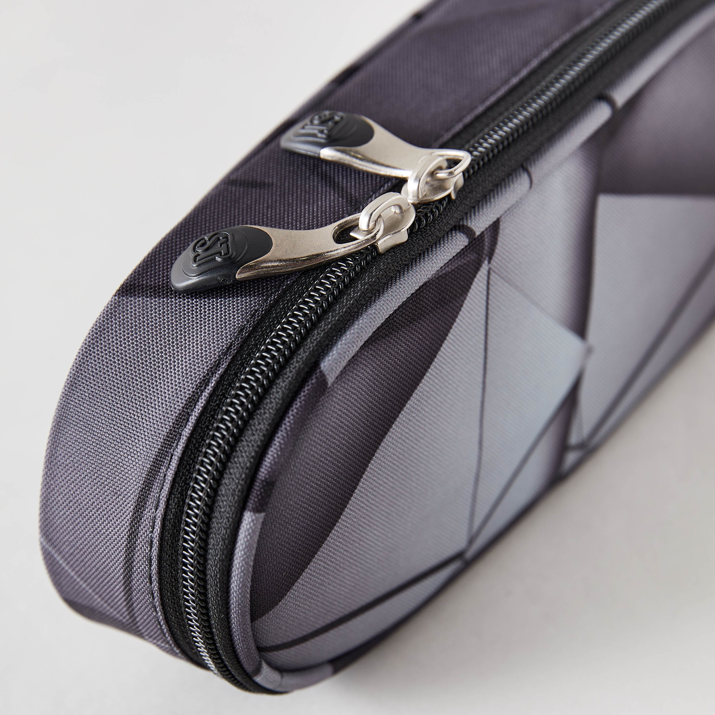 مقلمة بطبعات هندسية ثلاثية الأبعاد من سانت.رايت-school-stationery-pencilcases-image-4
