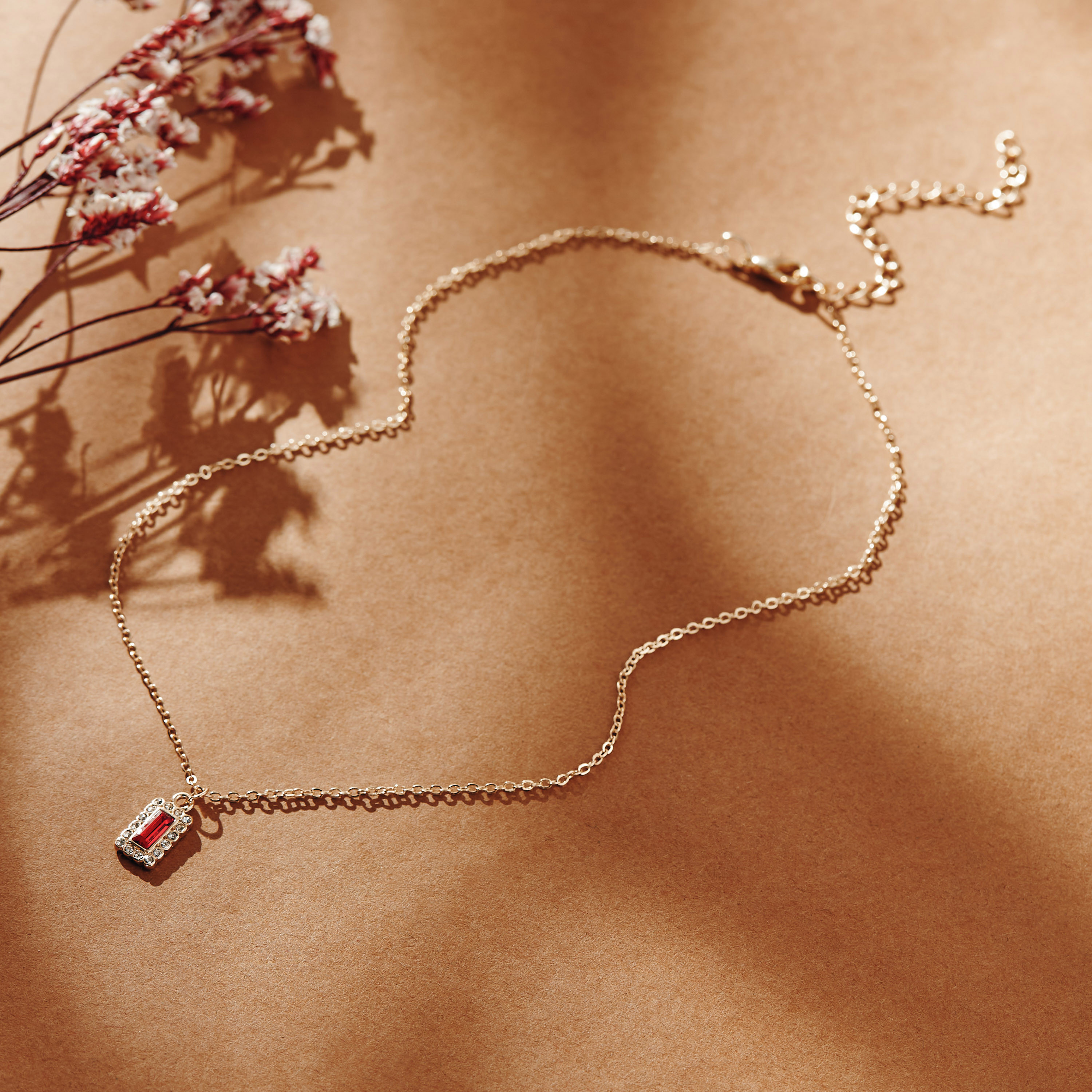 طقم أقراط مرصعة وقلادة بدلاية مزينة-women-watchesandjewellery-jewellery-jewellerysets-image-3