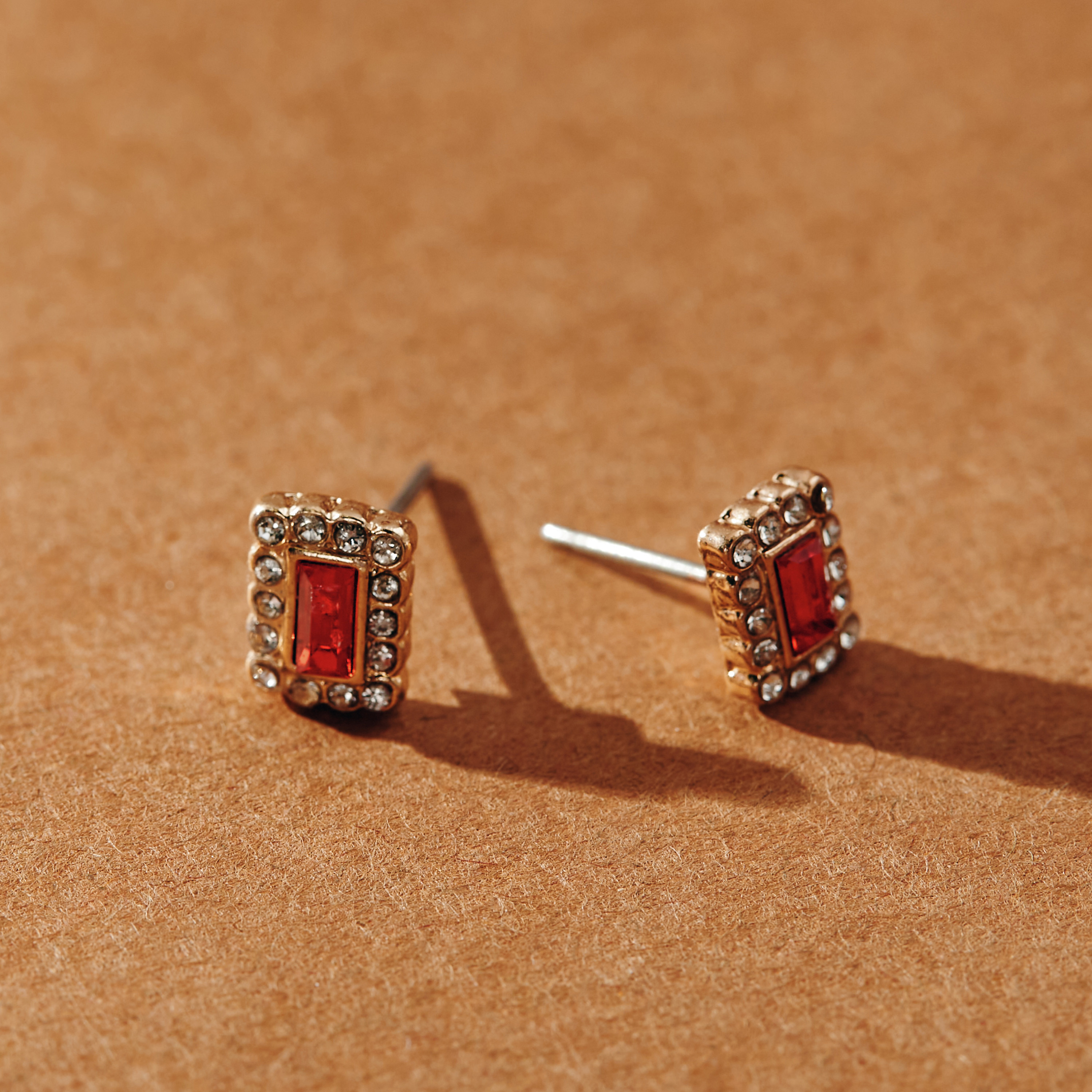 طقم أقراط مرصعة وقلادة بدلاية مزينة-women-watchesandjewellery-jewellery-jewellerysets-image-4