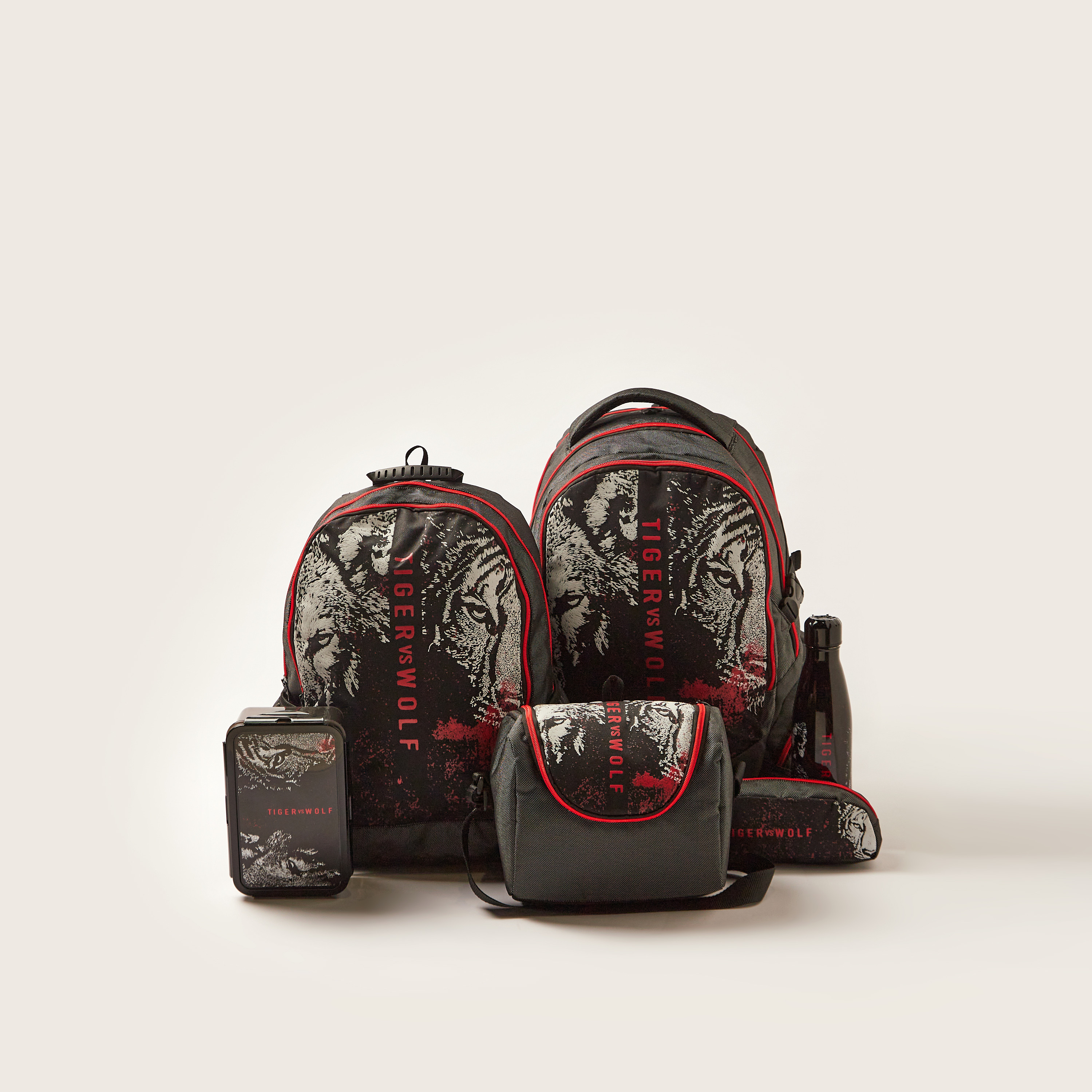 Juniors Printed Lunch Box with Clip Lock Closure-school-lunchessentials-lunchboxes-image-5