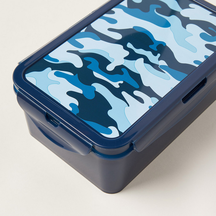 Juniors Camouflage Print Lunch Box with Lid and Clip Closure
