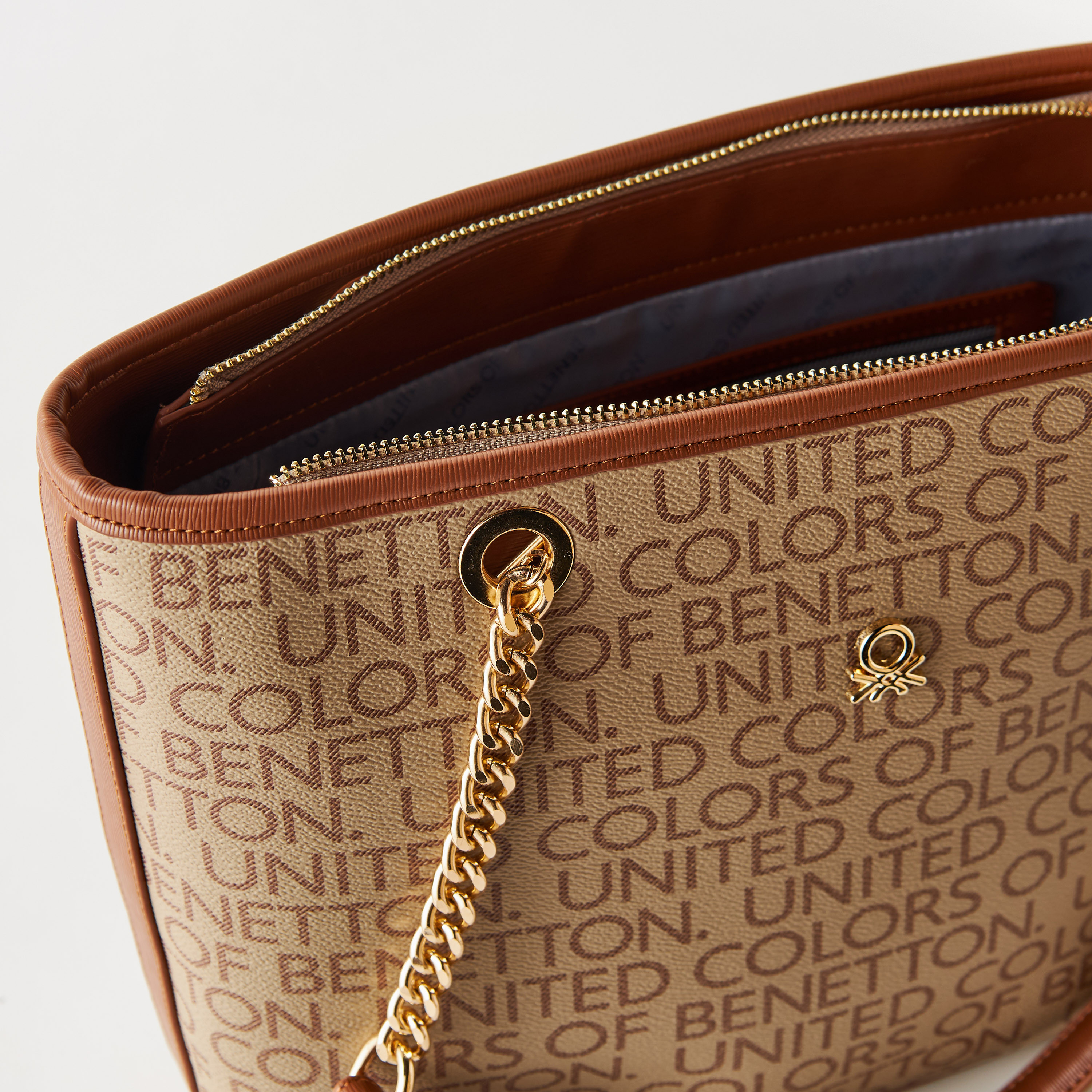 شنطة غداء بسحاب إغلاق وطبعات من يونايتد كولورز أوف بينيتون-women-bagsandwallets-handbags-image-5