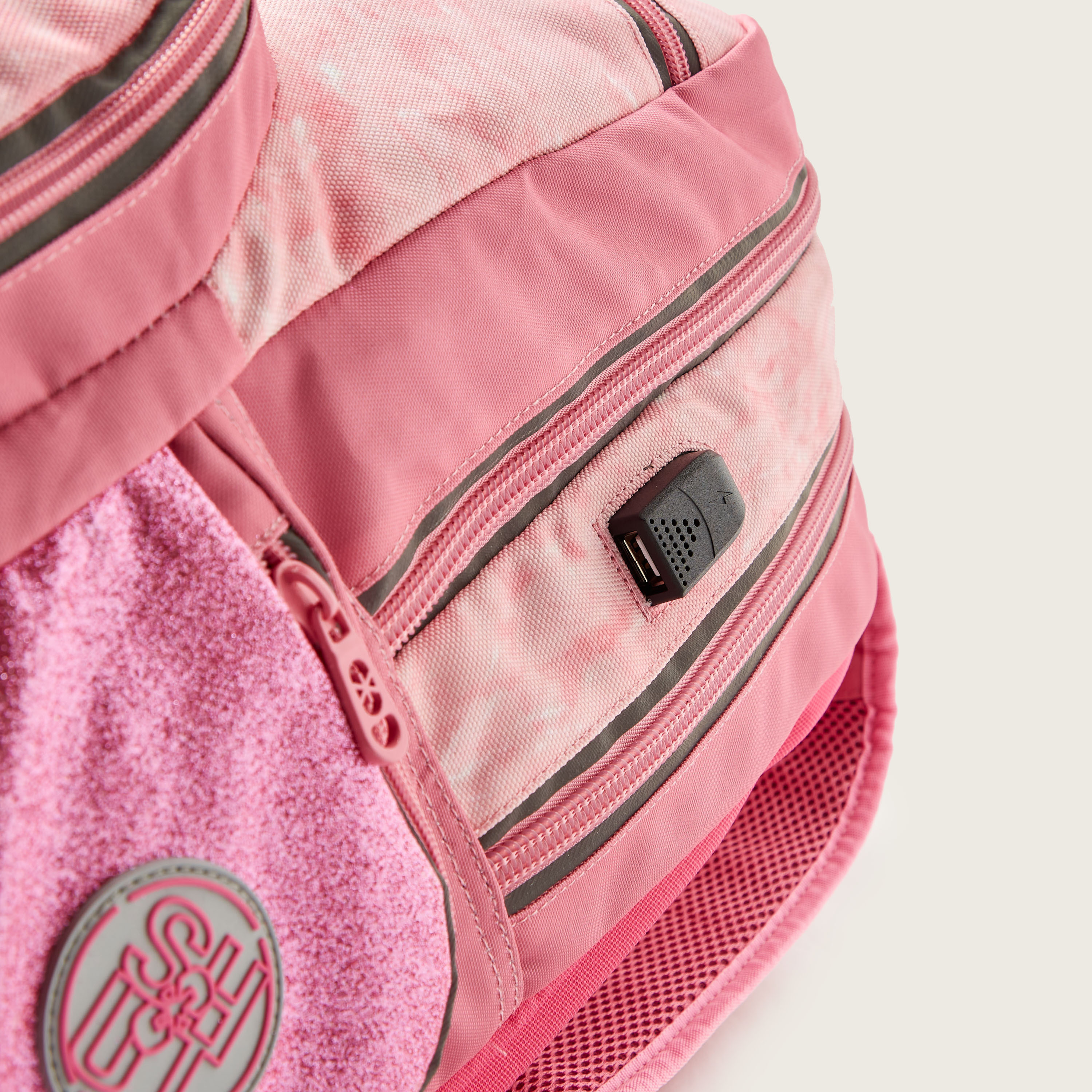 SHOUT Printed Backpack with Zip Closure - 18 inches-school-bagsandbackpacks-backpacks-image-3