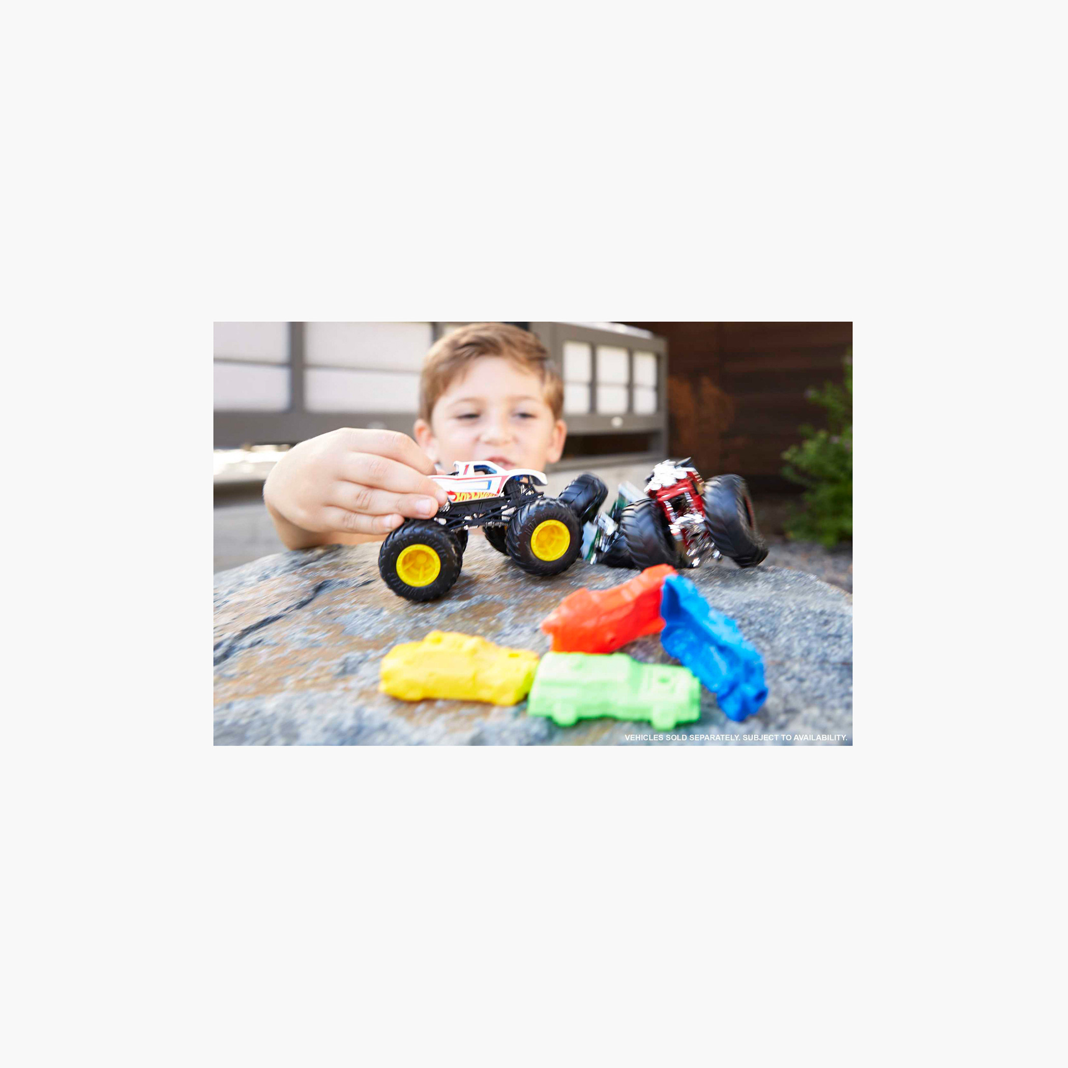 Hot Wheels Monster Trucks Set, 1 Toy Truck in 1:64 Scale & 1 Crushable Car (Styles May Vary)-toys-playvehicles-cars-image-2
