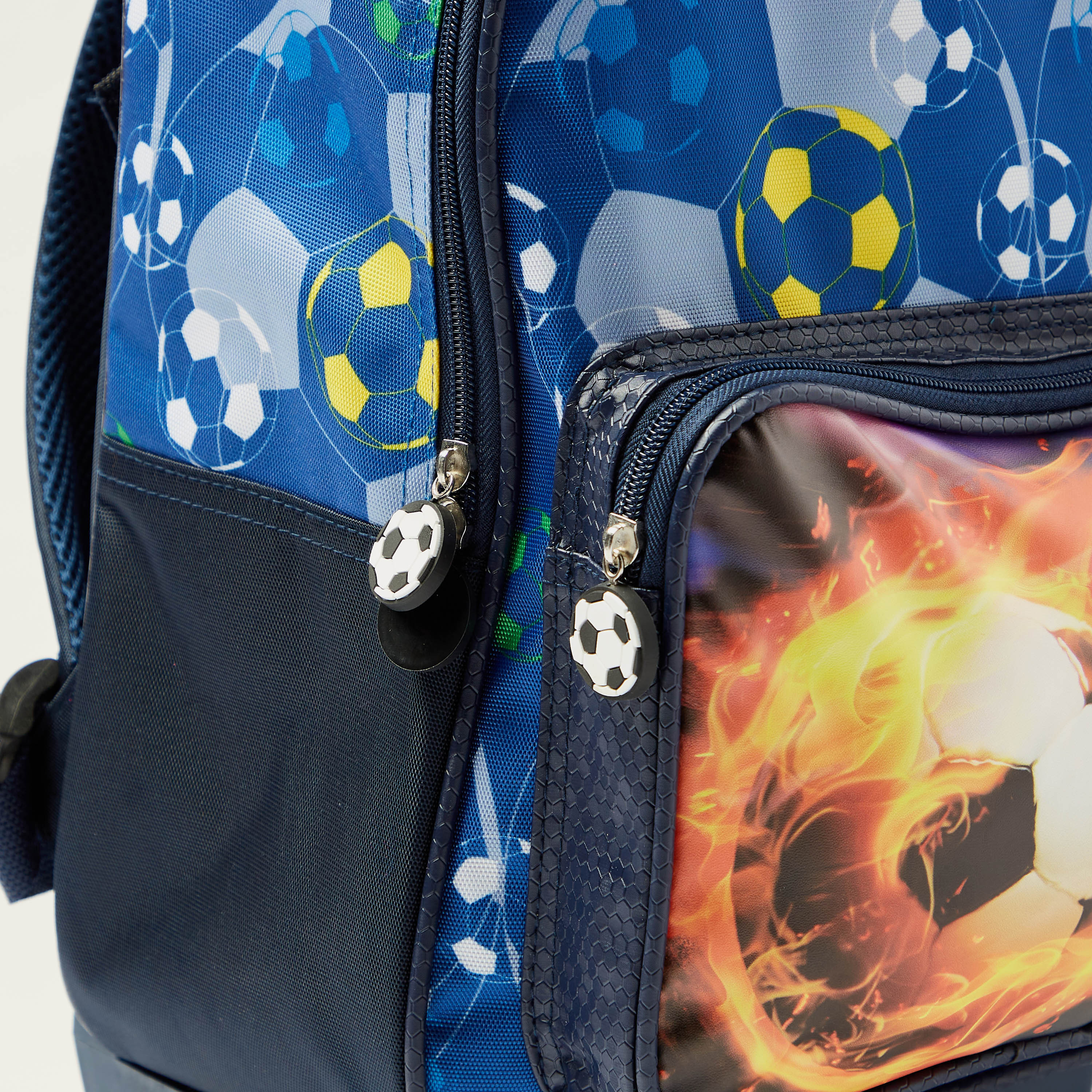 شنطة ظهر 16 بوصة بعجلات وسحاب إغلاق وطبعات من جونيورز-school-bagsandbackpacks-trolleybags-image-3