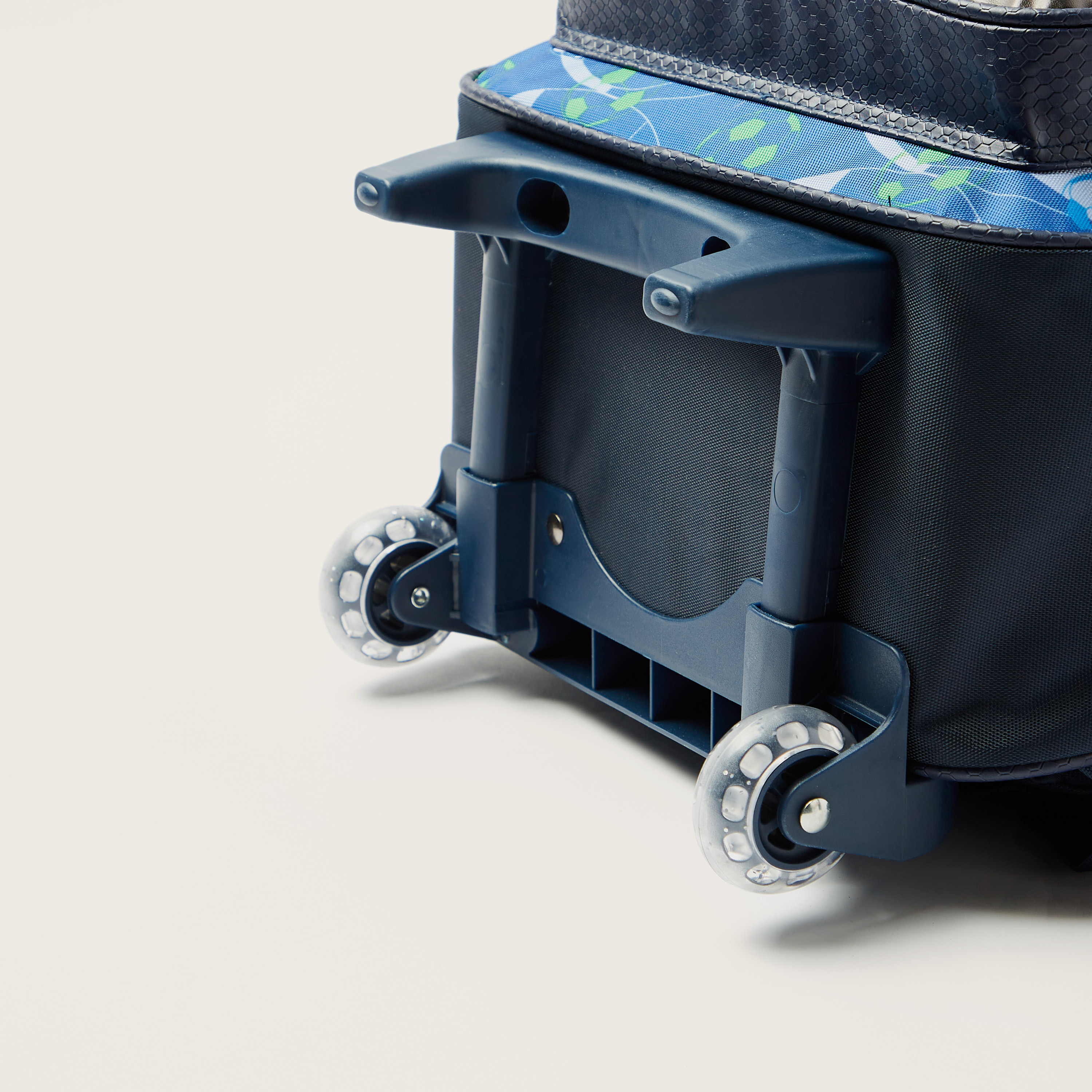شنطة ظهر 16 بوصة بعجلات وسحاب إغلاق وطبعات من جونيورز-school-bagsandbackpacks-trolleybags-image-5