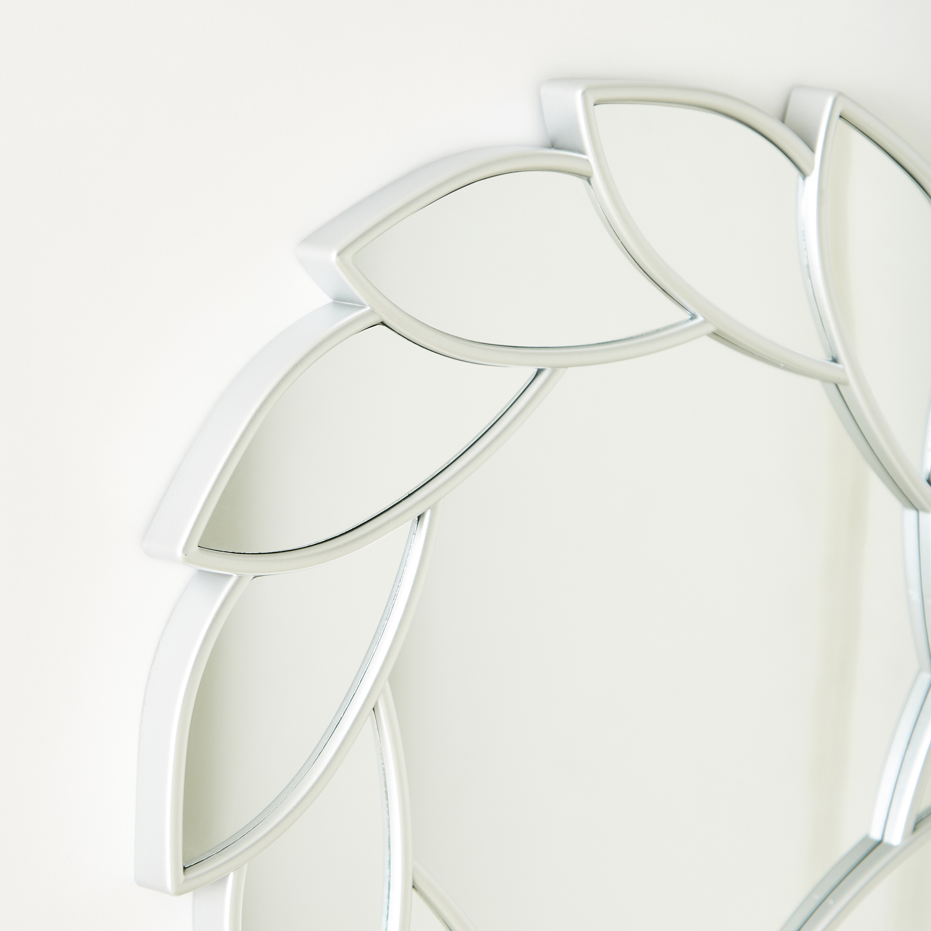 Leaf Shaped Wall Mirror - 48x3 cms-household-walldecorandmirrors-mirrors-wallmirrors-image-3