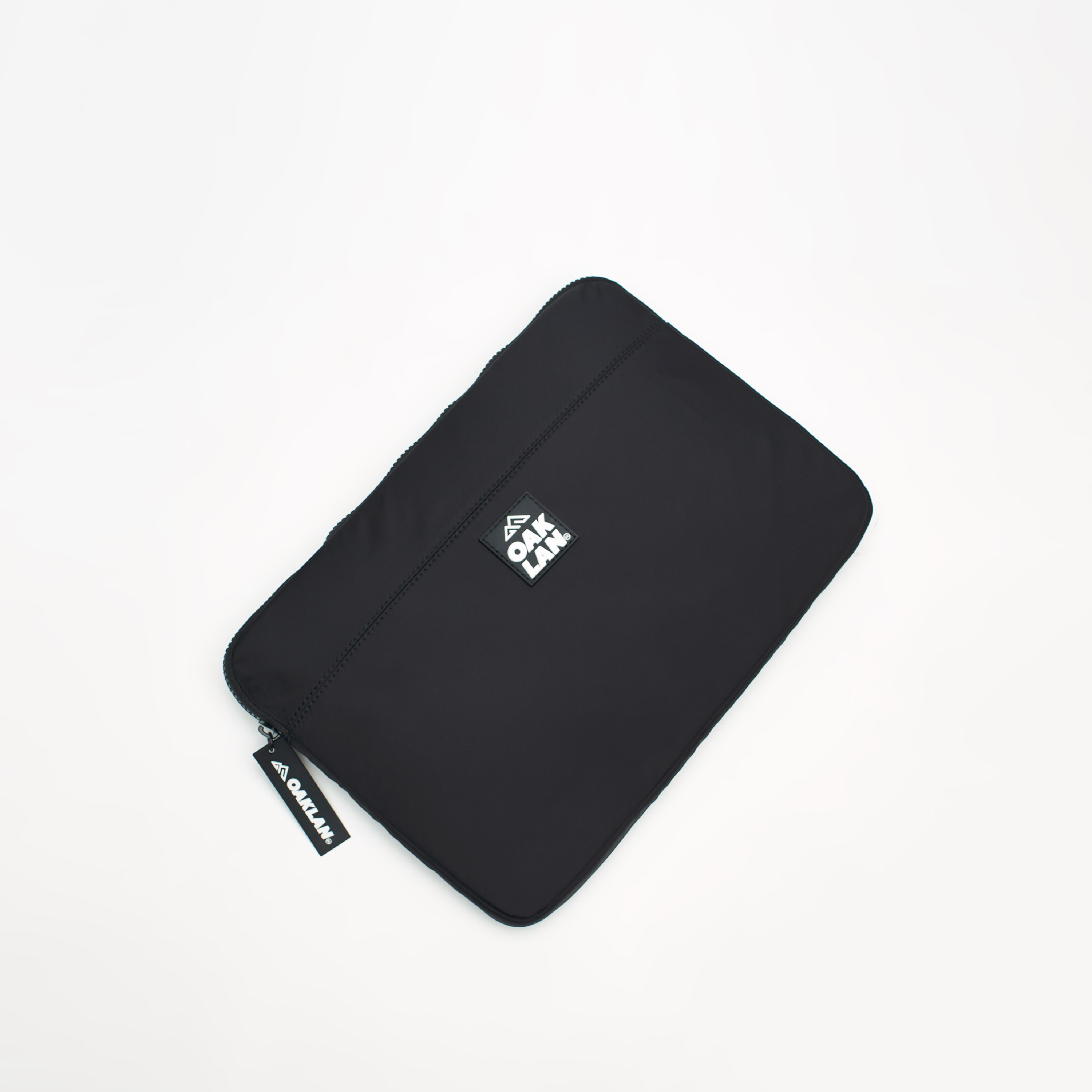 حافظة لاب توب سادة بسحاب إغلاق-men-bags-image-3