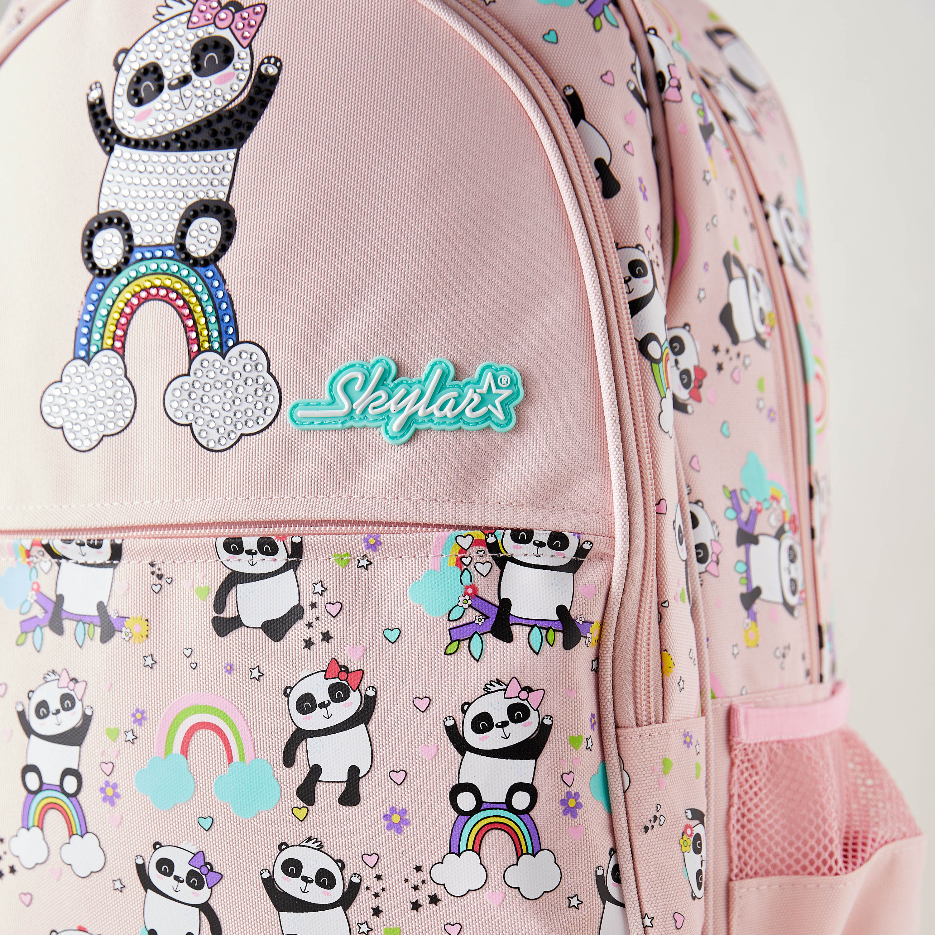 شنطة ظهر بعجلات وإضاءة إل إي دي وطبعات باندا من سكايلر  - 31x18x43 سم-school-bagsandbackpacks-trolleybags-image-5