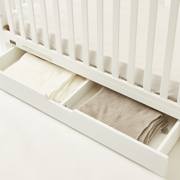 Giggles Nero Crib with Changer and Storage