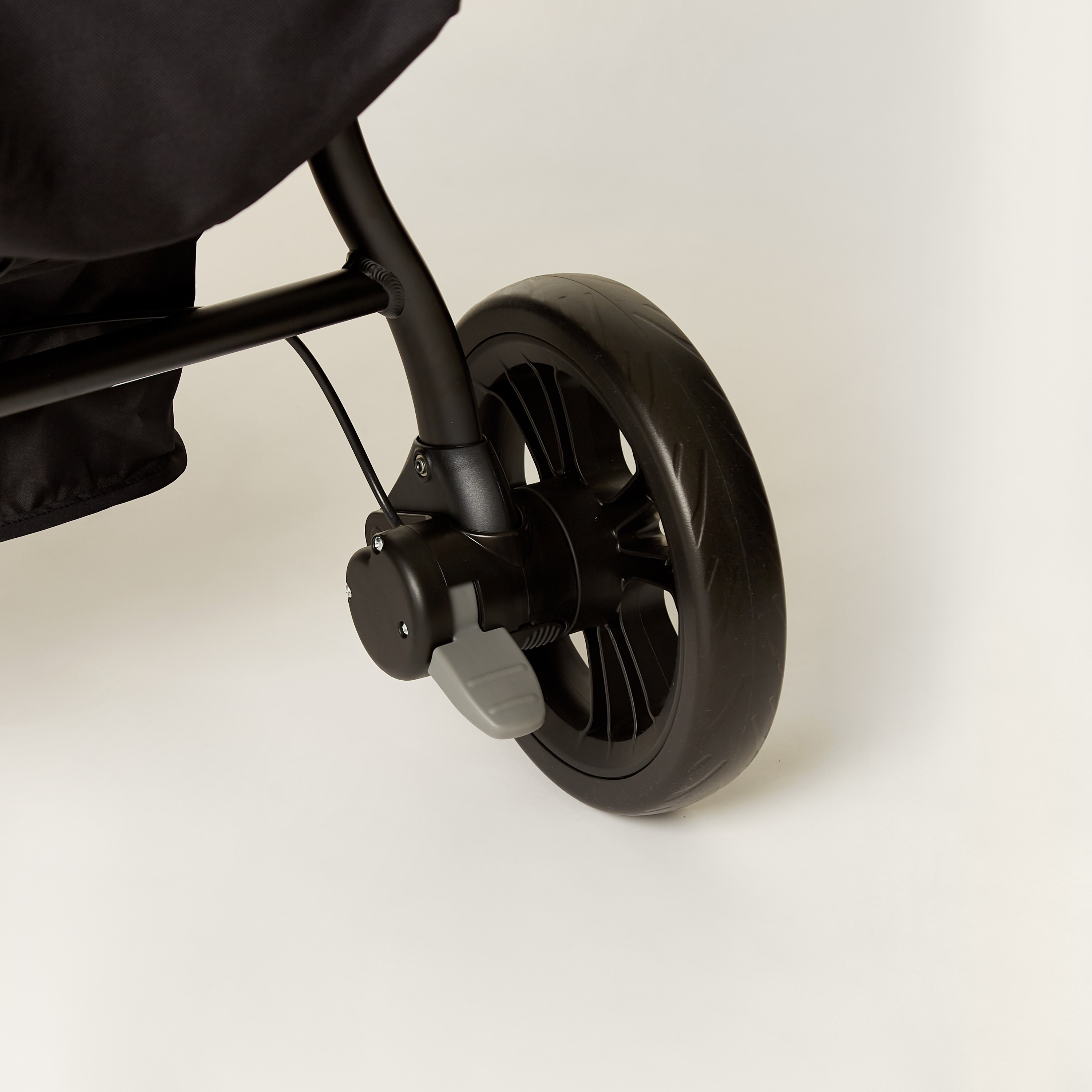 Joie Litetrax 3 Black Travel System with Recliner and Adjustable Seat (Upto 3 years)-baby-gear-strollersandprams-travelsystems-image-7