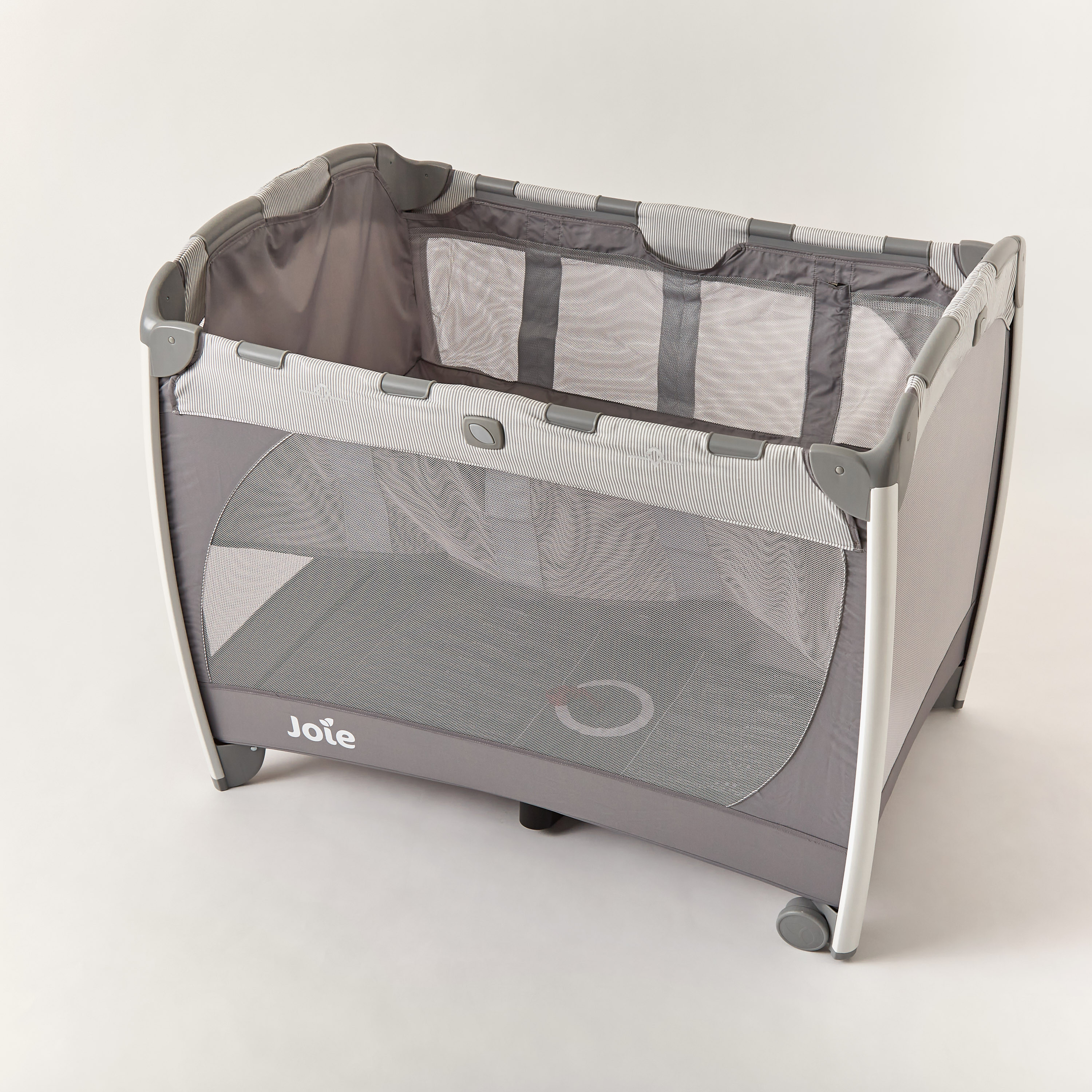 Joie excursion change and bounce travel cot on sale reviews