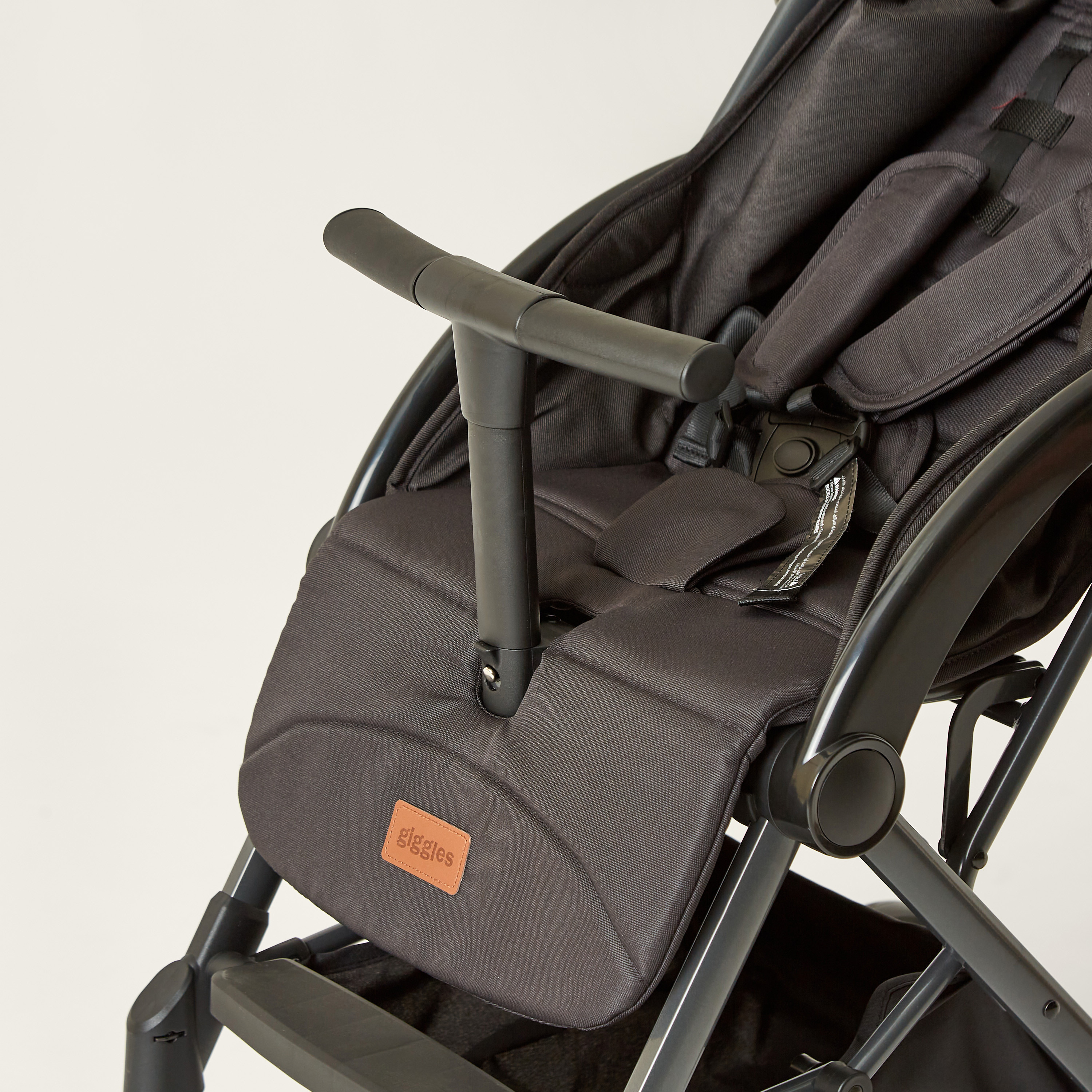 Giggles Porter Beige 3-Fold Baby Stroller with Swivel Wheels and Canopy (Upto 3 years)-baby-gear-strollersandprams-strollers-image-16
