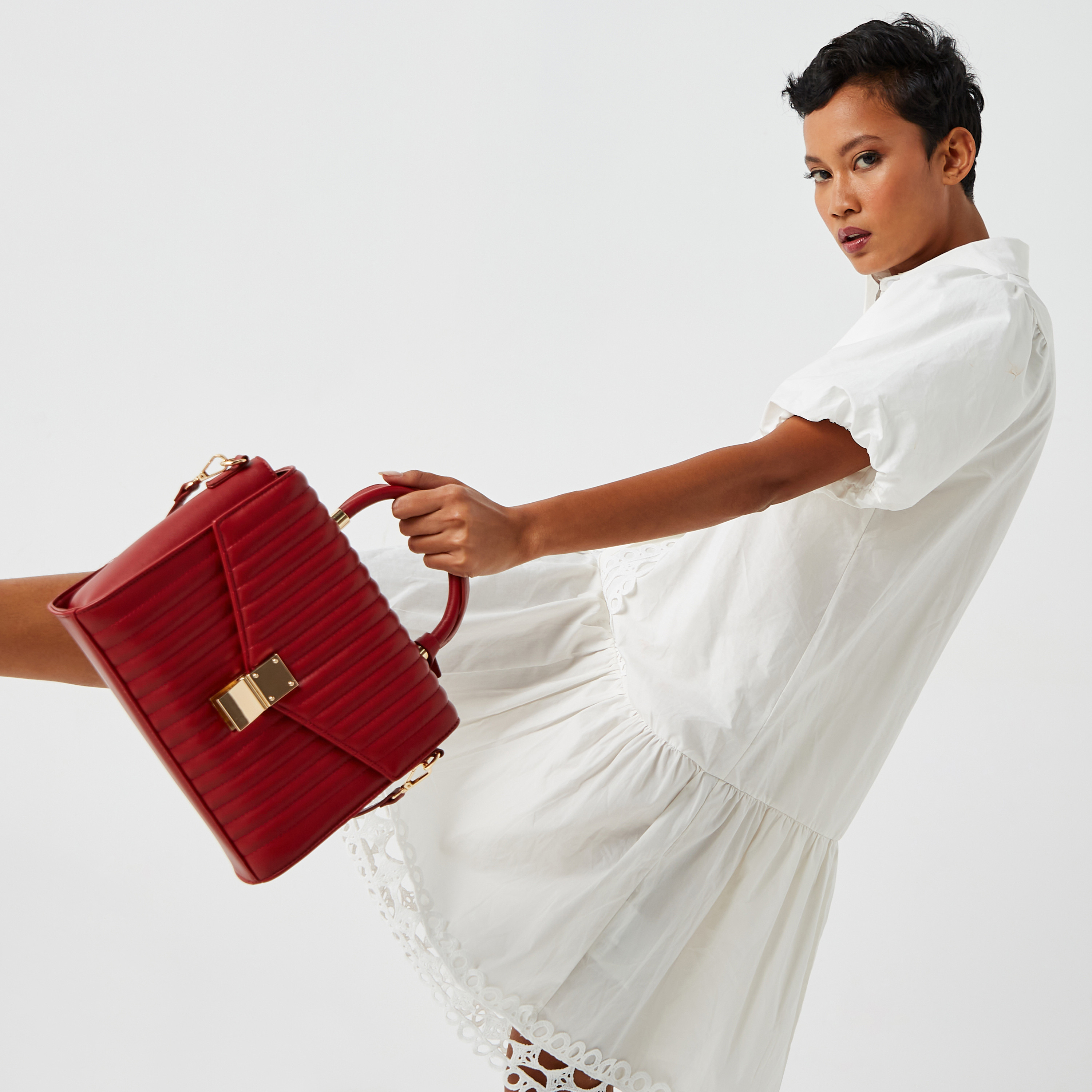 شنطة ساتشيل بتفاصيل مبطنة بمقبض من أميكا-women-bagsandwallets-handbags-image-1