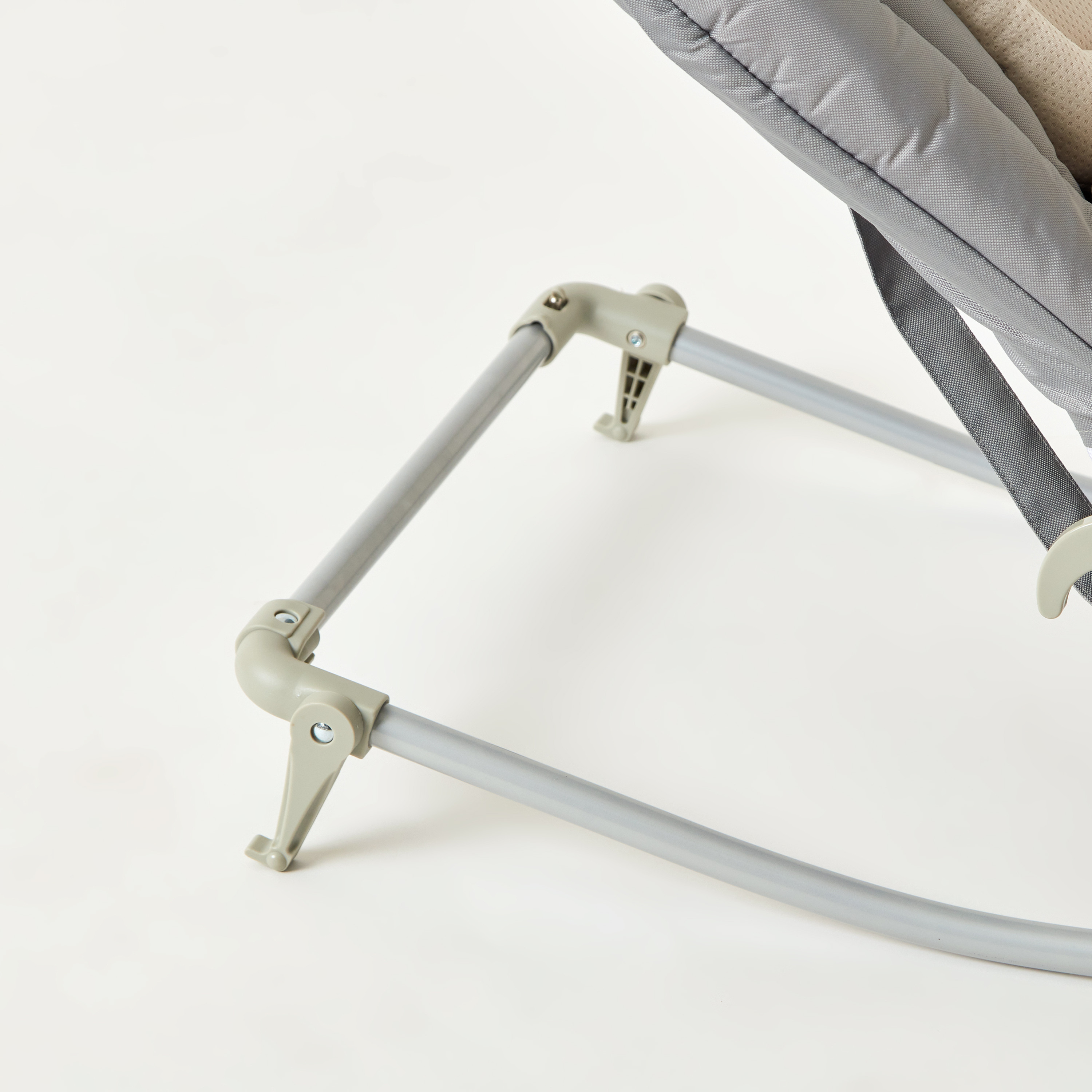 Juniors Scoria Baby Rocker-baby-infantactivity-rockers-image-7