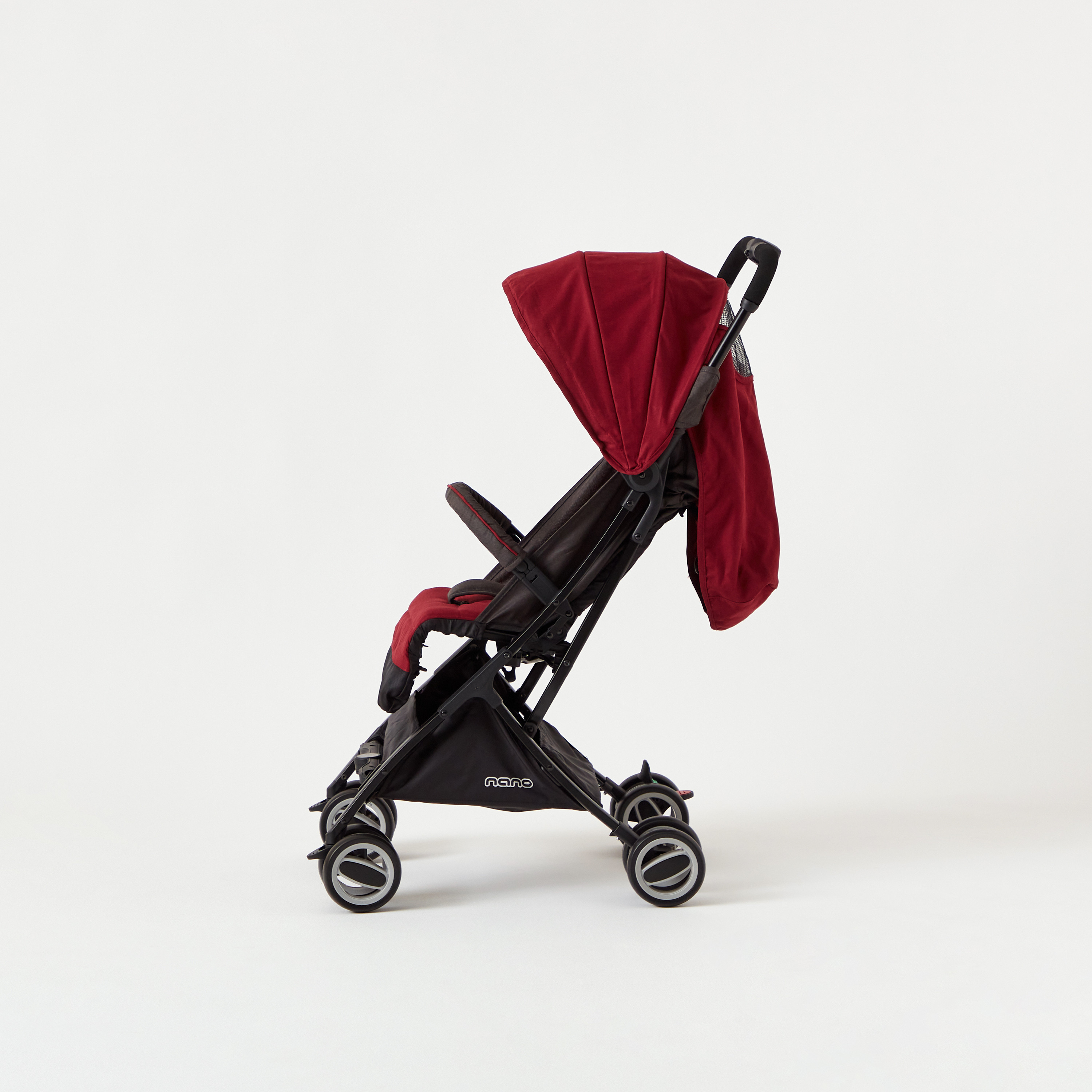 Giggles nano 2025 compact stroller