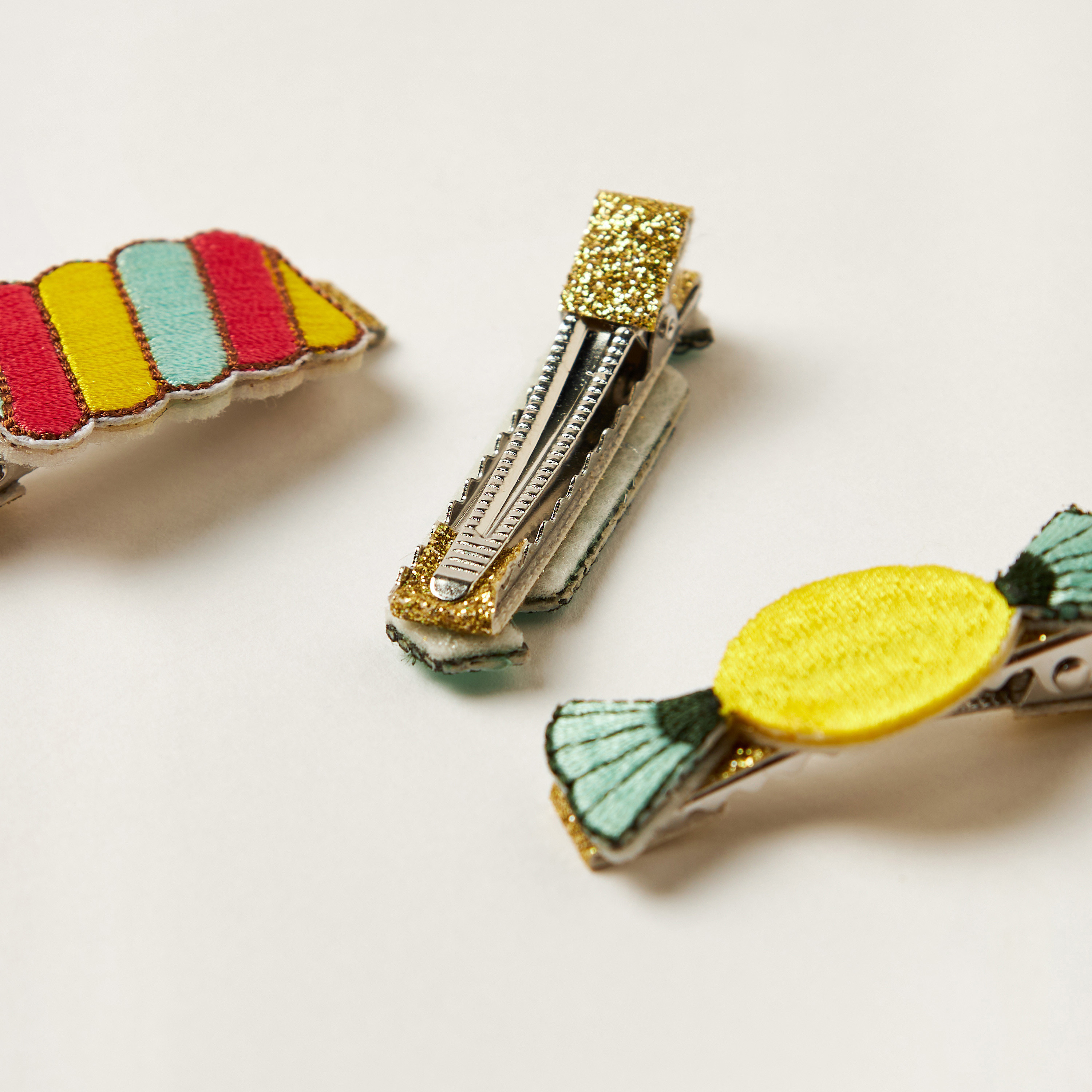 Charmz Embroidered Hair Clip - Set of 3-baby-girls-accessories-hairaccessories-image-3