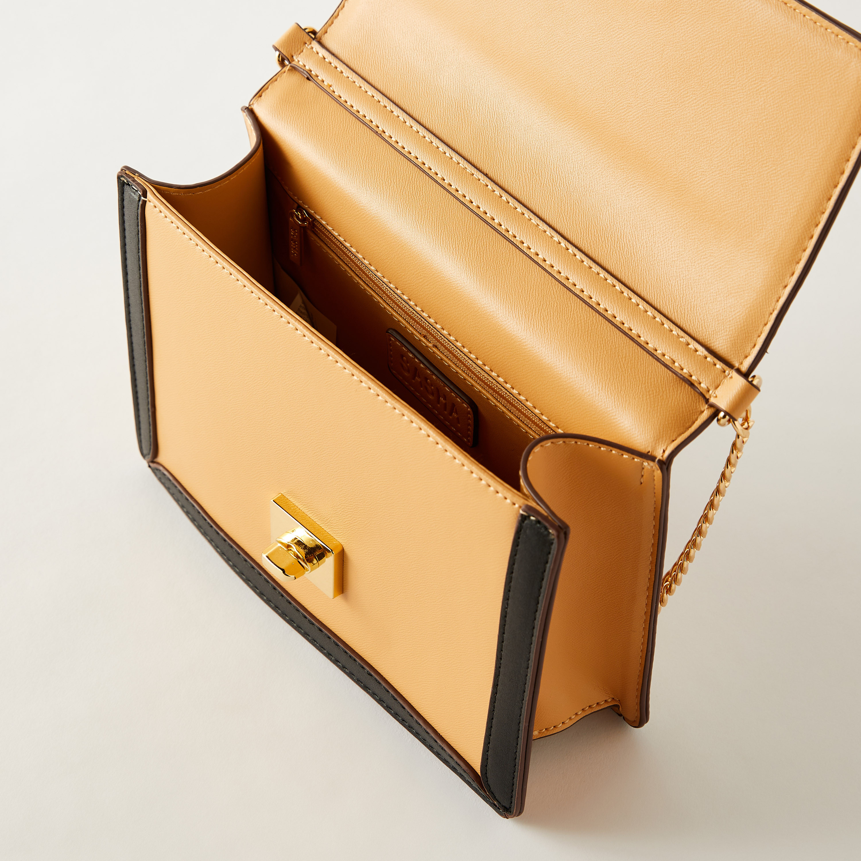 شنطة كروس بودي بقوالب ملونة وحزام سلسلة من ساشا-women-bagsandwallets-handbags-image-4