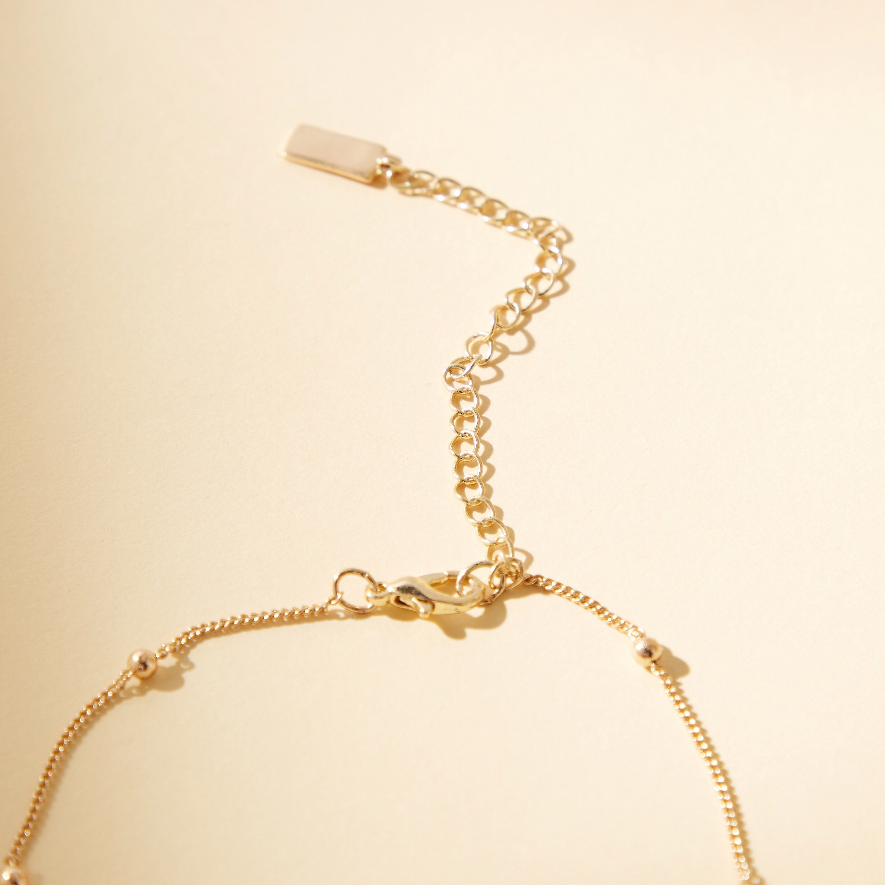 طقم أقراط وقلادة بدلاية مرصعة بالأحجار-women-watchesandjewellery-jewellery-jewellerysets-image-4